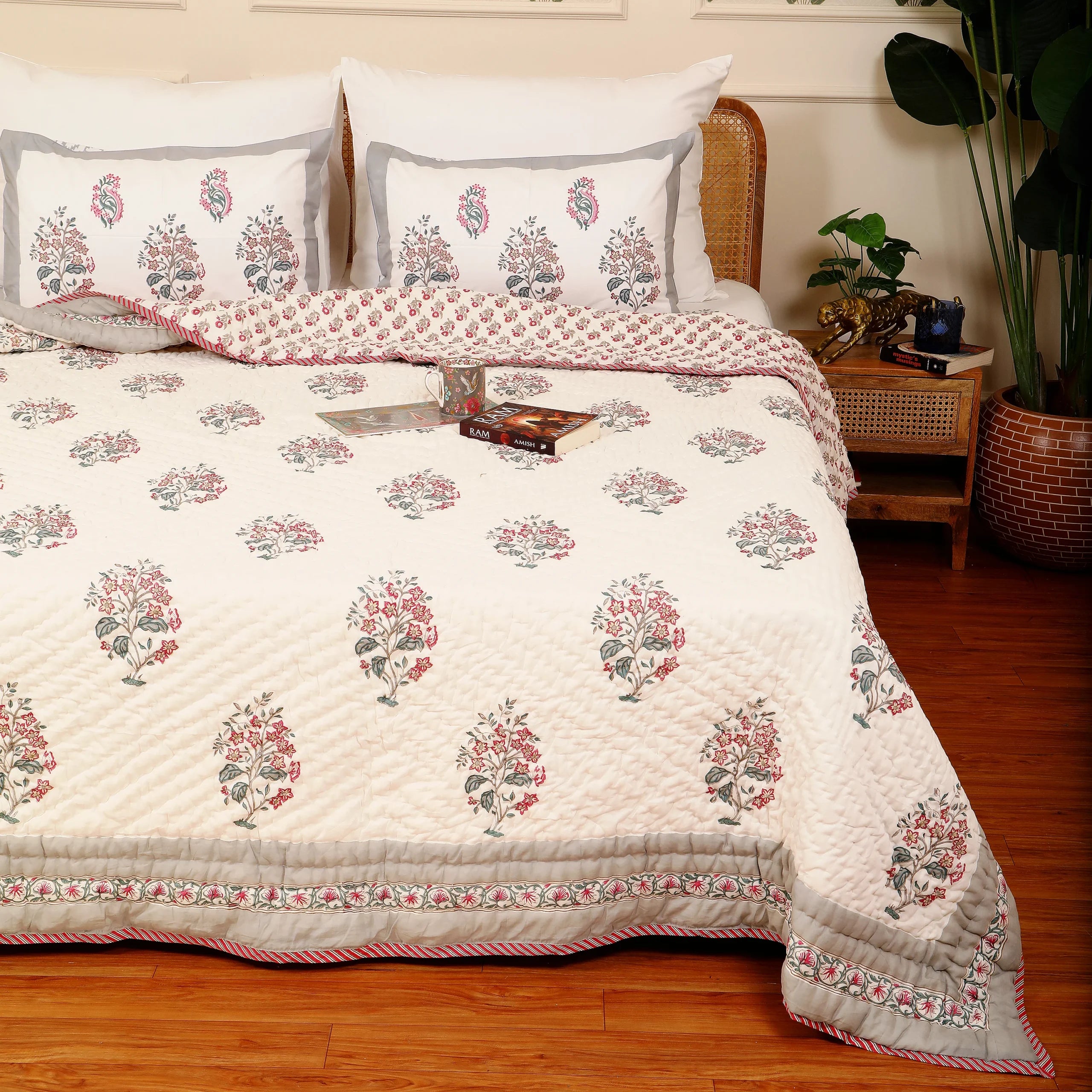 Bebak Grey Bedding Sets