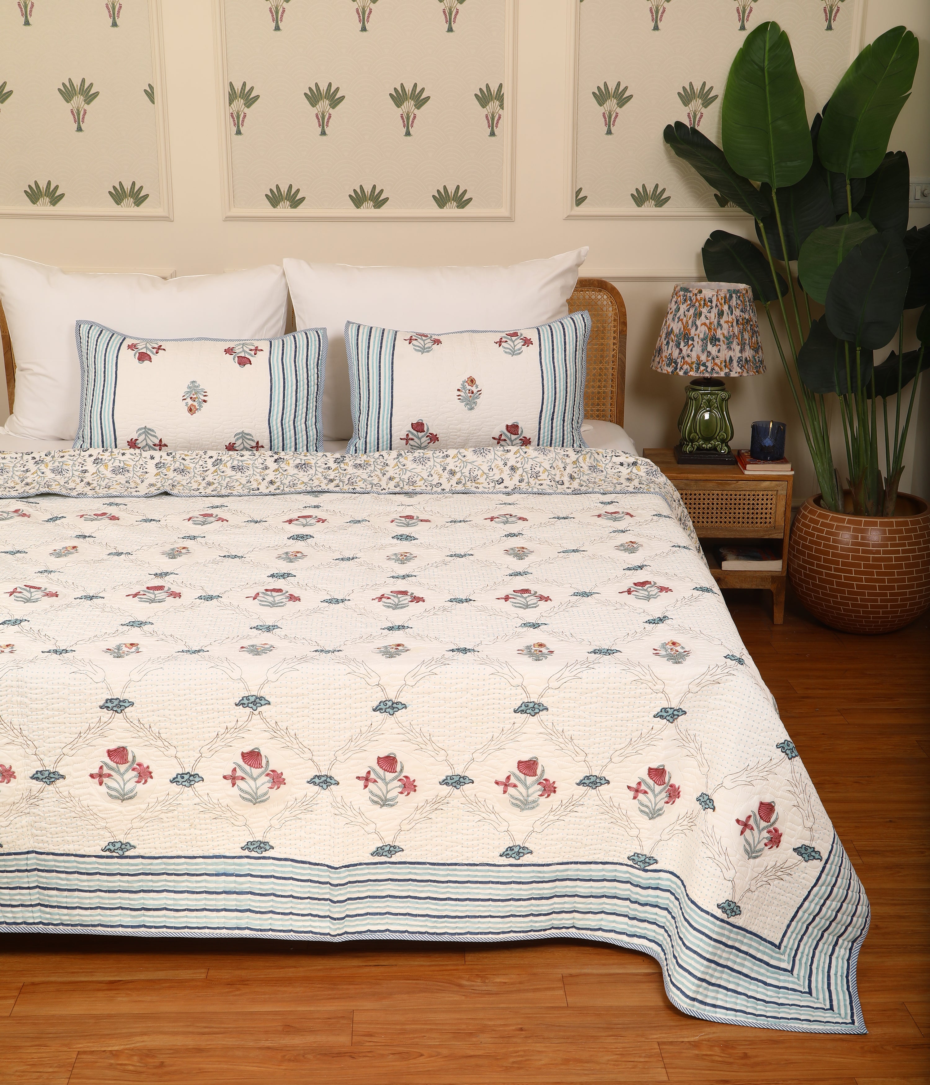 Gulbaan Quilted bedcover king