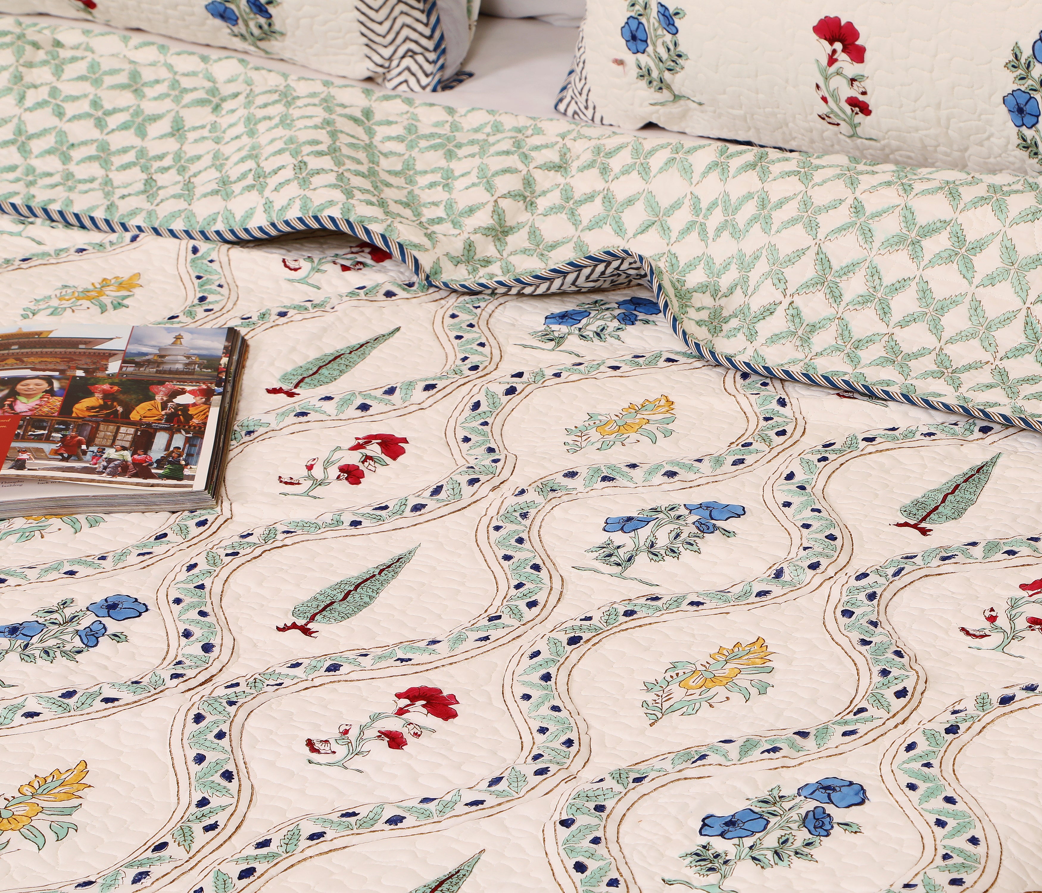 Sage Garden Quilted bedcover king