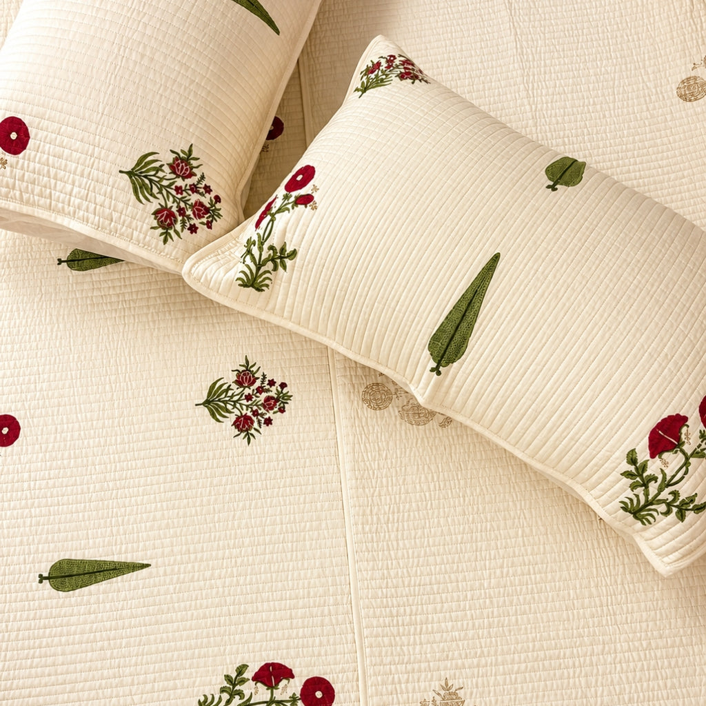 Poppy blush premium bedcover