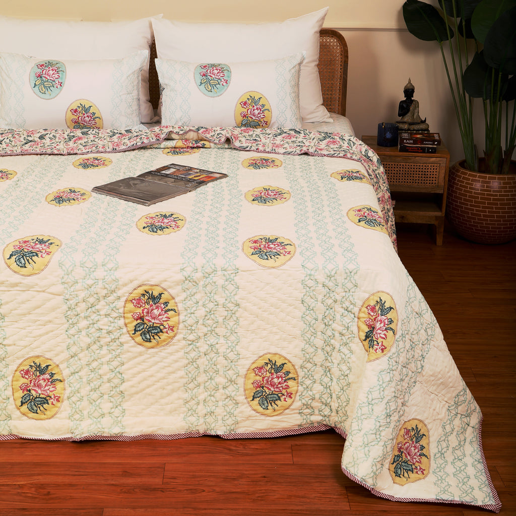 Rustic rose Quilt Single