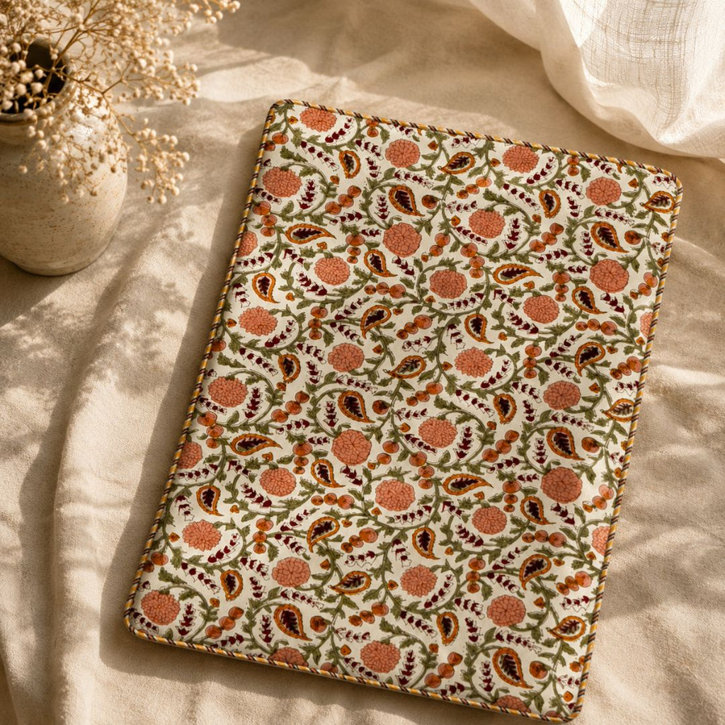 Autumn Gul lumber cushion