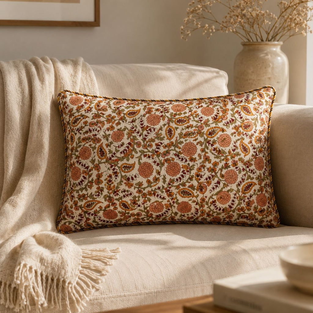 Autumn Gul lumber cushion
