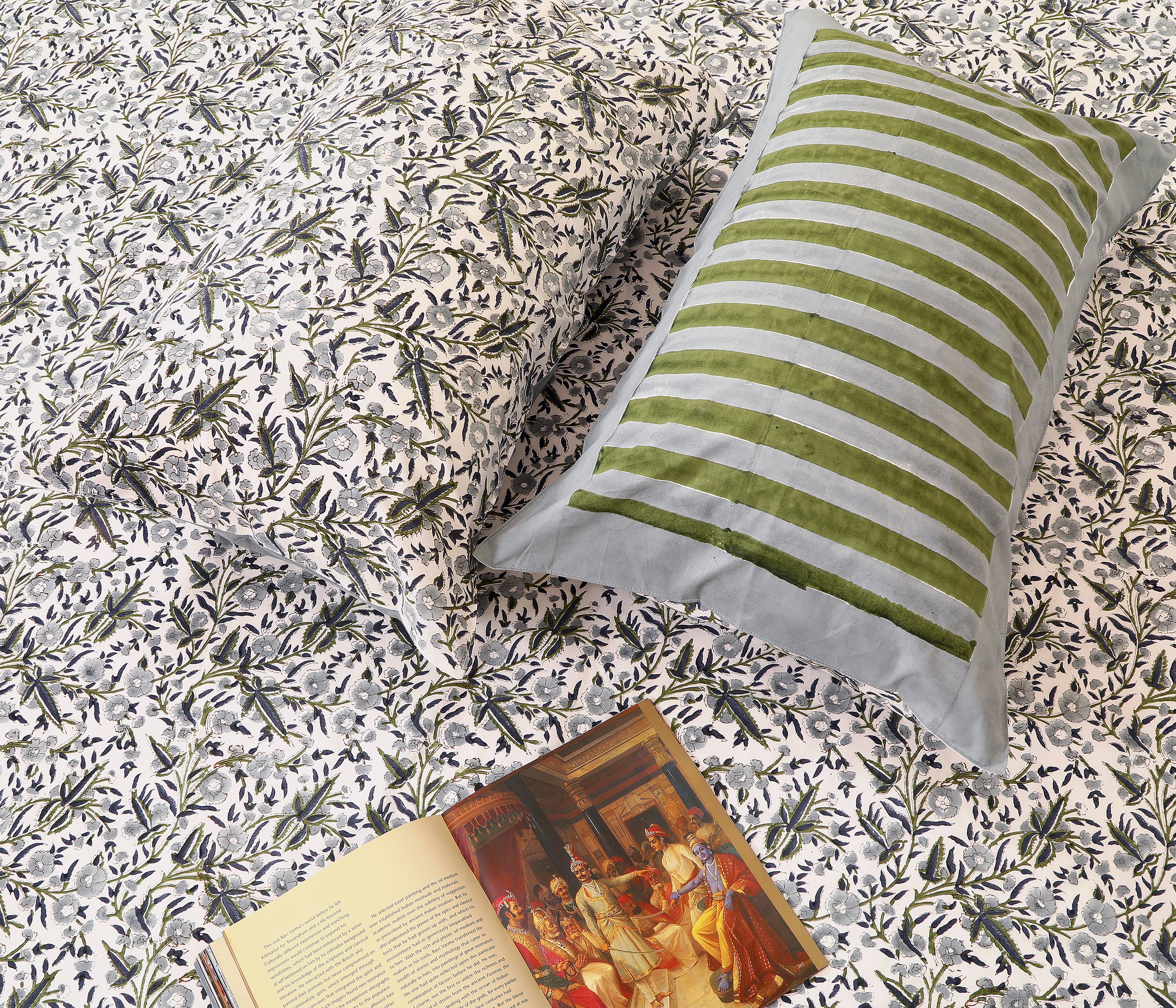 Ebonleaf king size bedsheet with 2 Pillow Cover