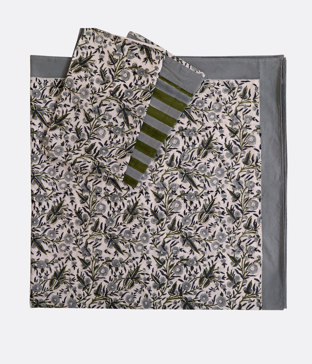 Ebonleaf king size bedsheet with 2 Pillow Cover