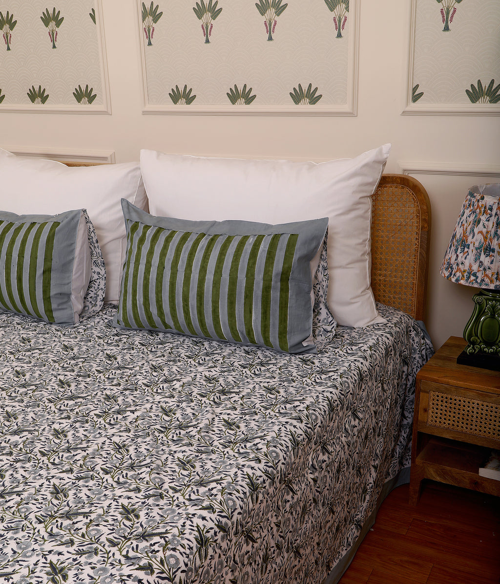 Ebonleaf king size bedsheet with 2 Pillow Cover