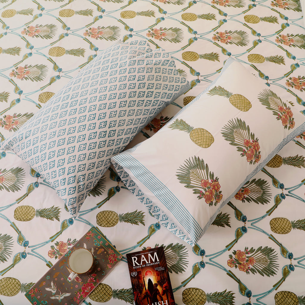 Ananas Buttah Super king size Bedsheet with 2 pillow cover