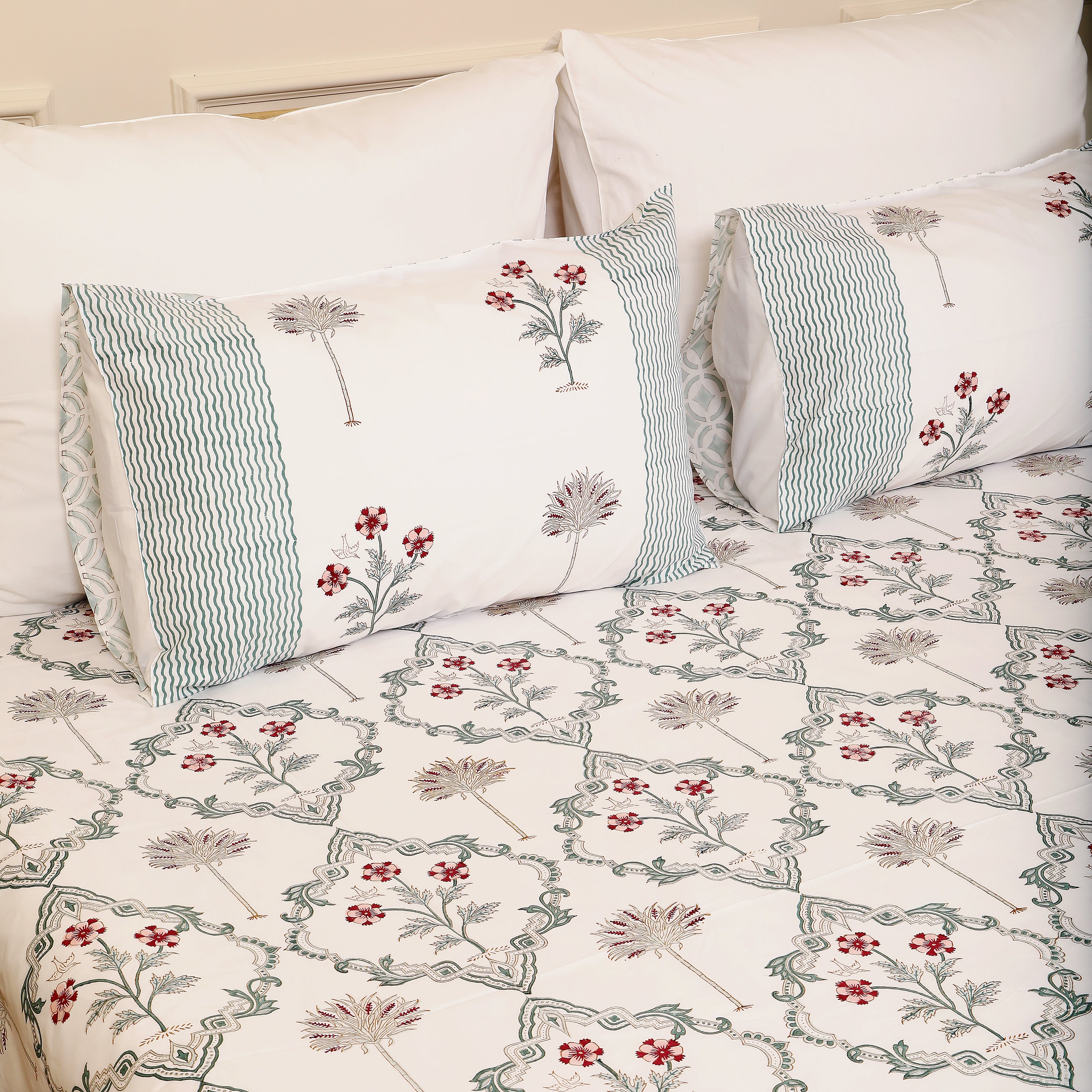 Jahanara Bedsheet King size Bedsheet with 2 pillow cover