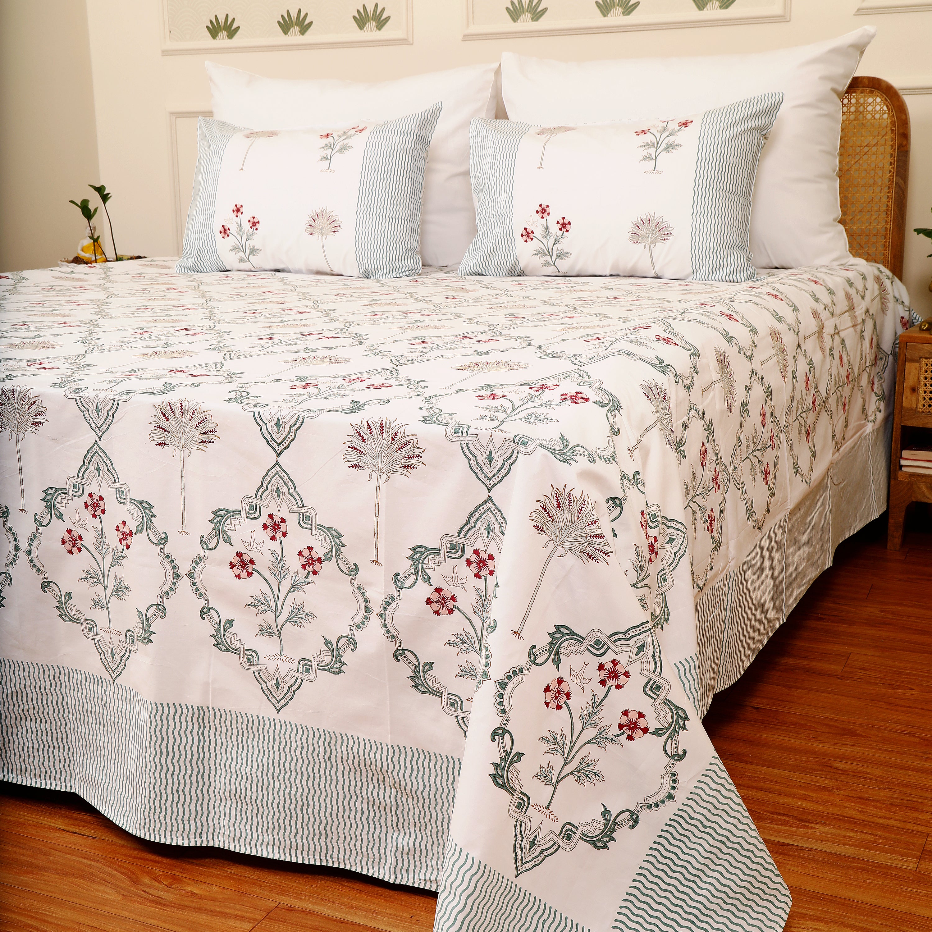 Jahanara Super King bedsheet with 2 pillow cover