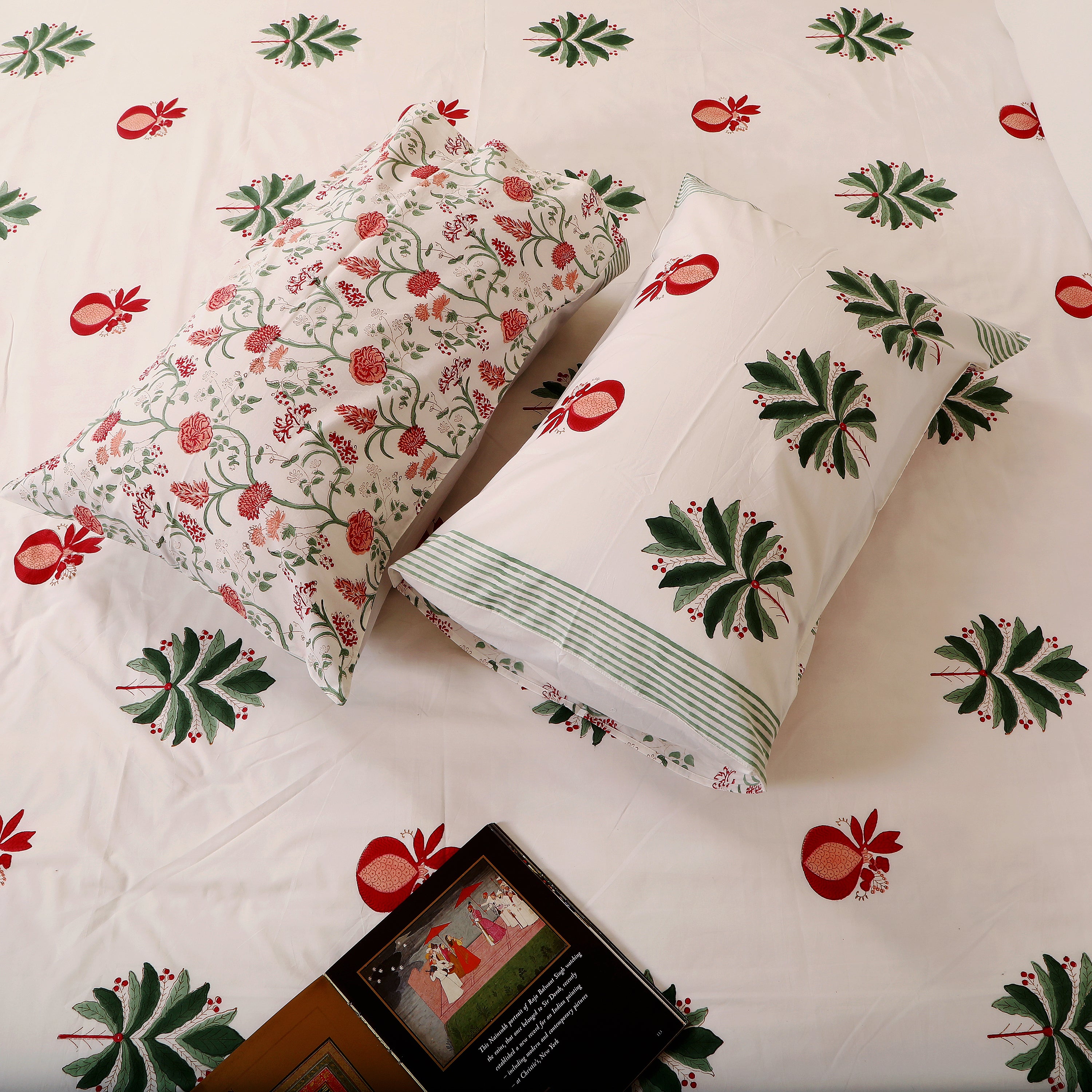 Gul-E-Anar Bedsheet King size Bedsheet with 2 pillow cover