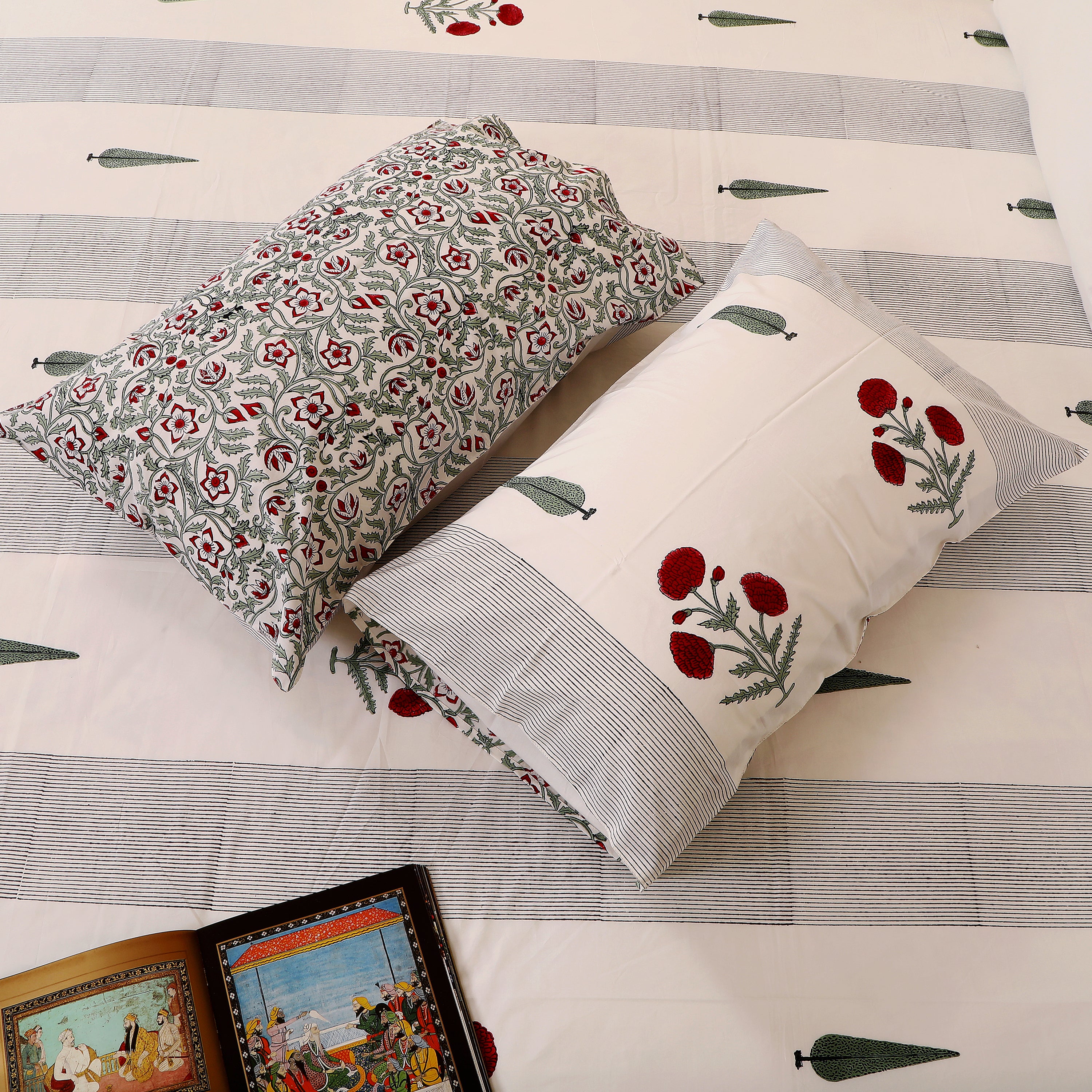 Rozana Chinar king size Bedsheet with 2 pillow cover