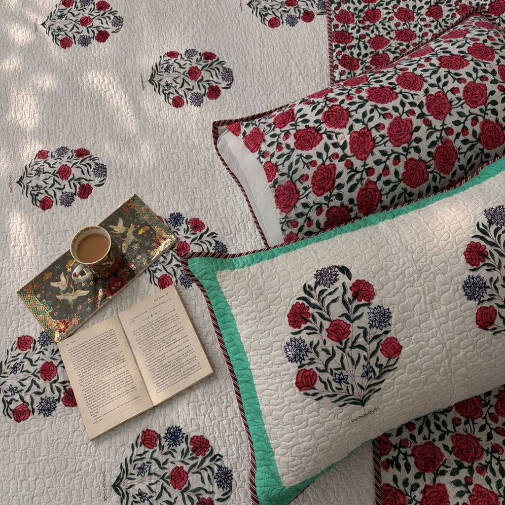 Rosette Meadow Quilted Bedcover king