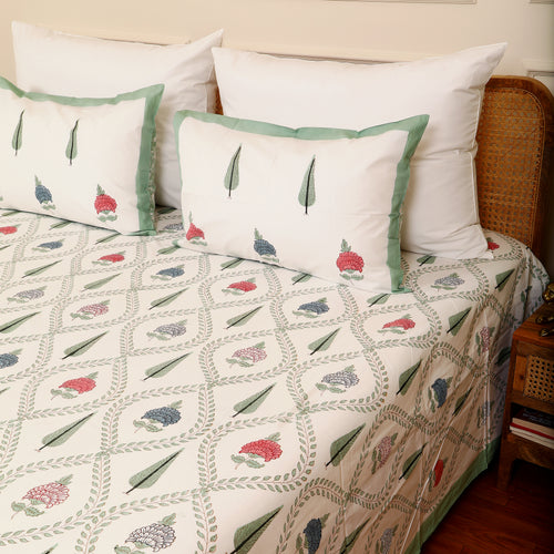 Ambar Bagh cotton king size Bedsheet with 2 pillow covers