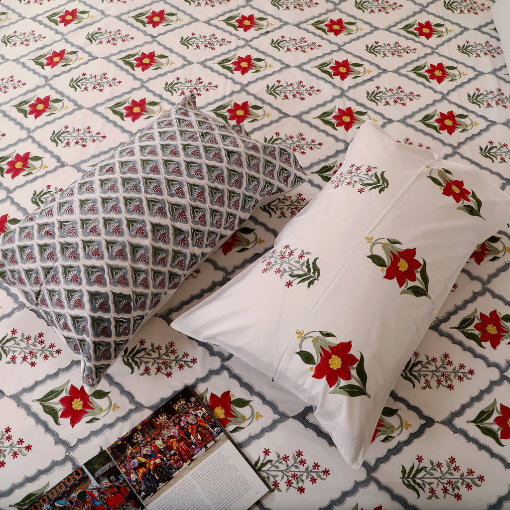 Tropical Bloom king size Bedsheet with 2 pillow cover