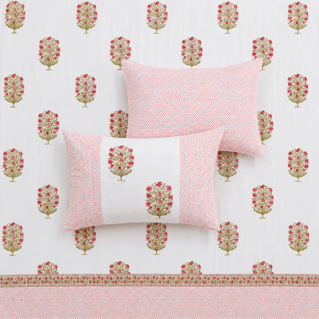 Gulmohar Bloom Bedsheet With 2 Pillow Cover