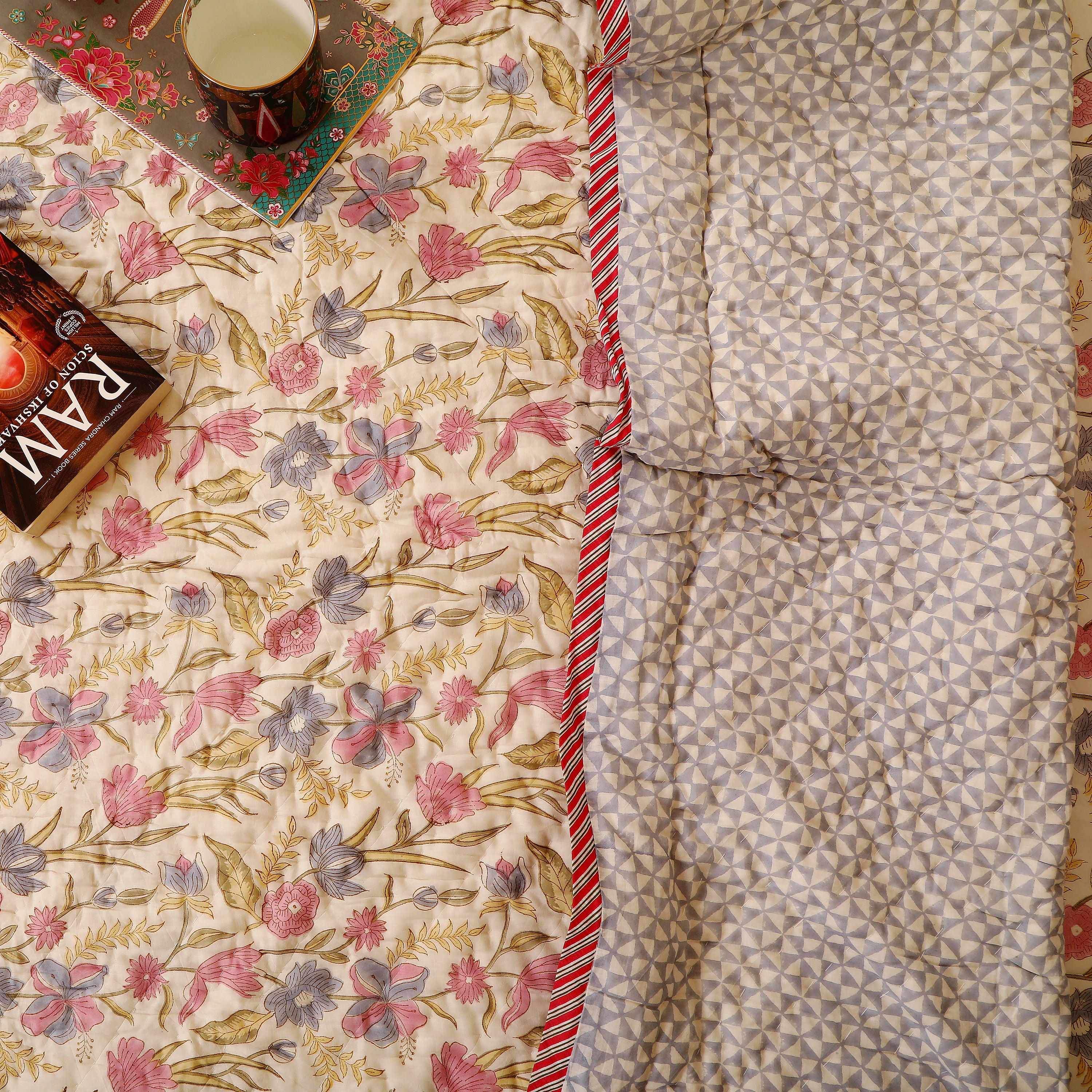 Pushpavali Quilt Single