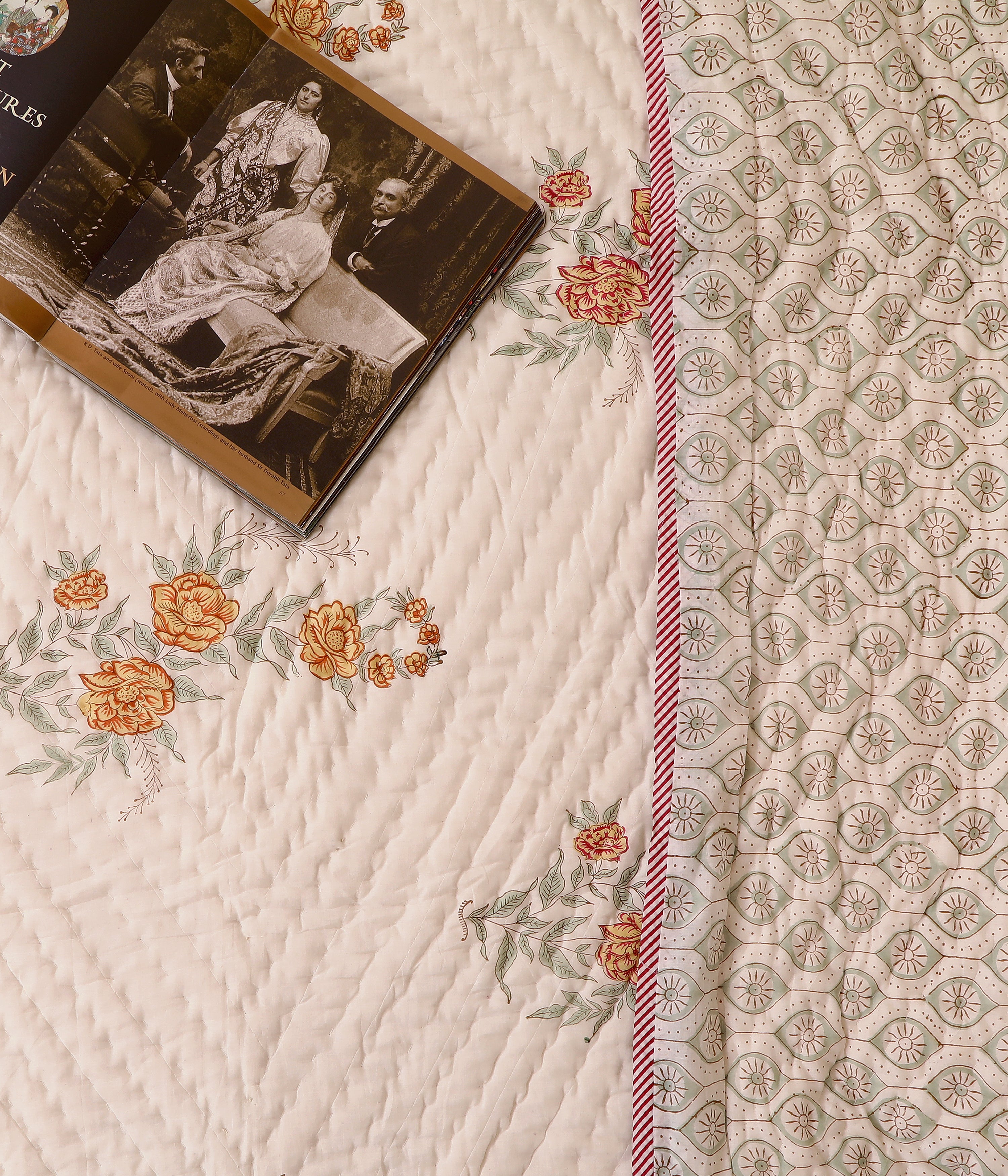 Rosewood Meadow Quilt Single
