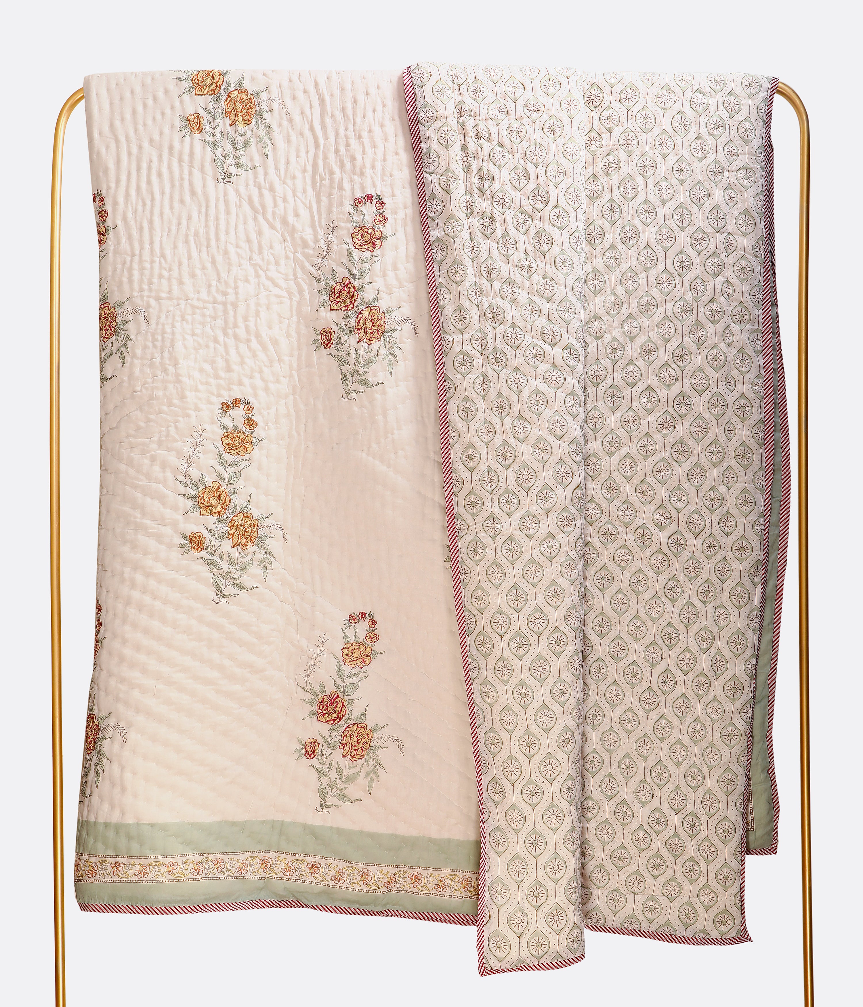 Rosewood Meadow Quilt Single