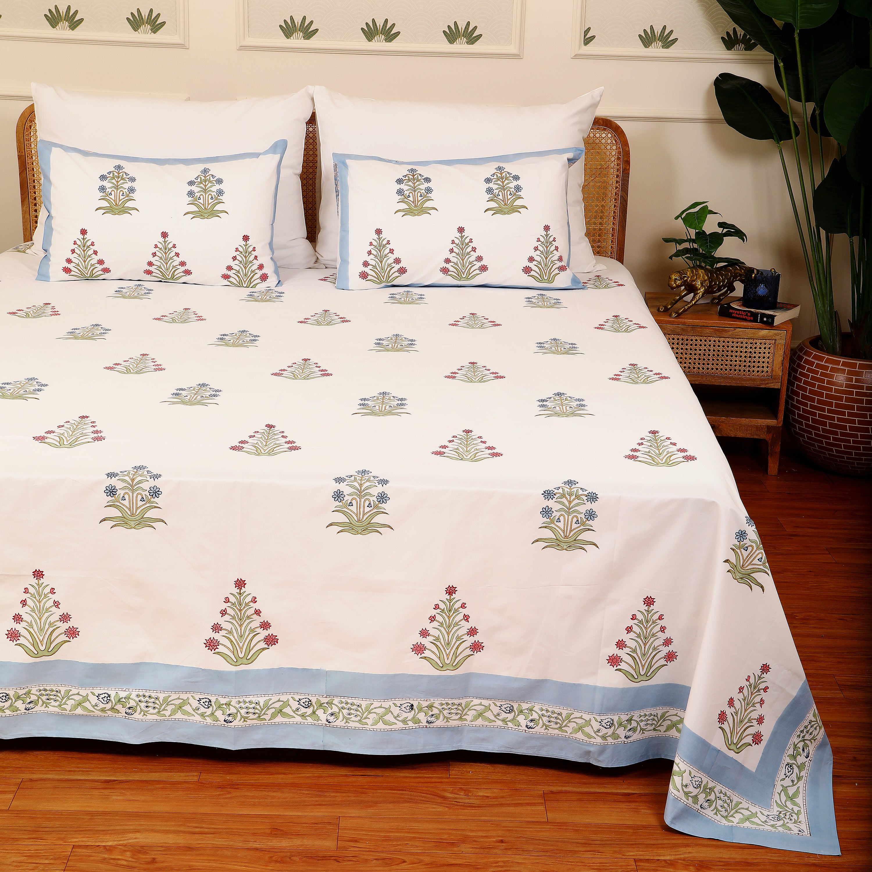 Zareen-e-Gul king size Bedsheet with 2 pillow cover