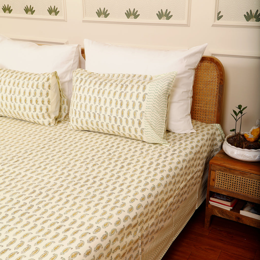 Paisley Jaal Bedsheet King size Bedsheet with 2 pillow cover