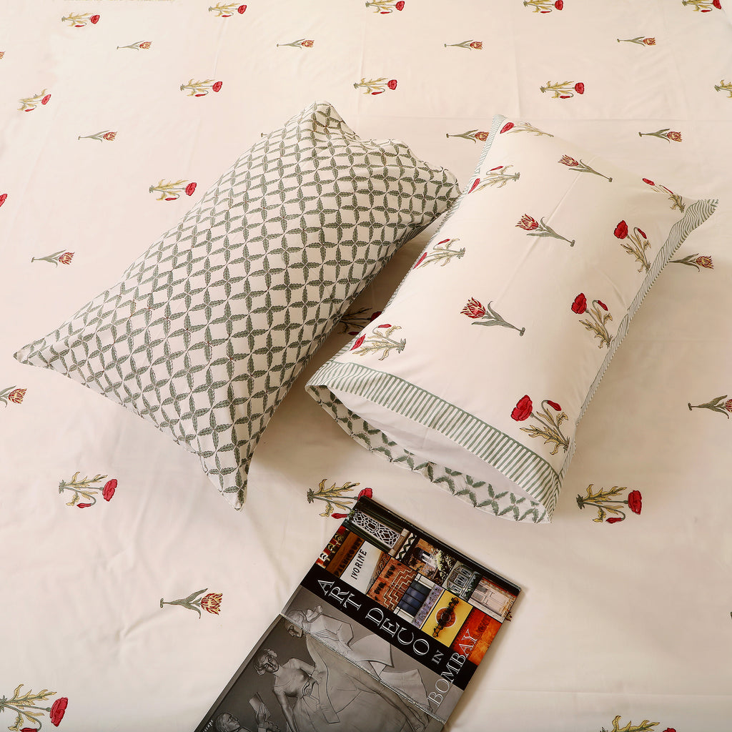 Rose Bud king size Bedsheet with 2 pillow cover