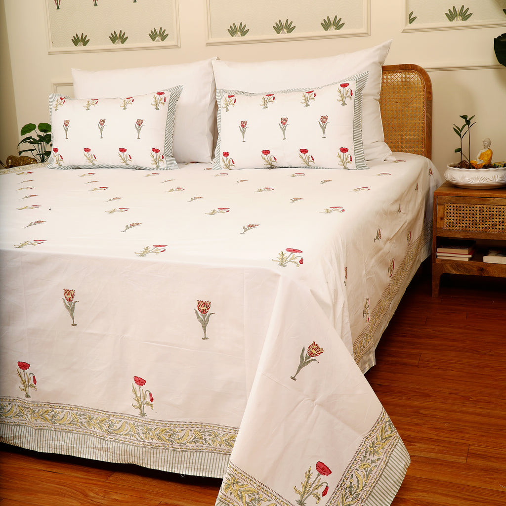 Rose Bud king size Bedsheet with 2 pillow cover