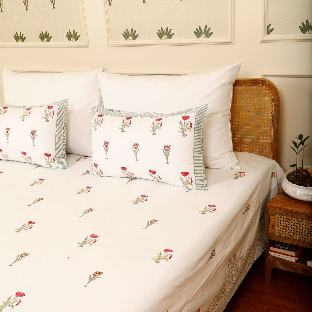Rose Bud king size Bedsheet with 2 pillow cover
