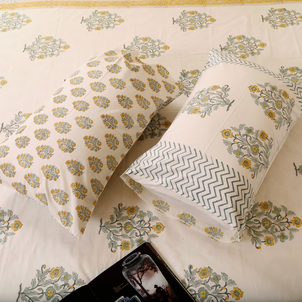 Kanak Bedsheet King size Bedsheet with 2 pillow cover