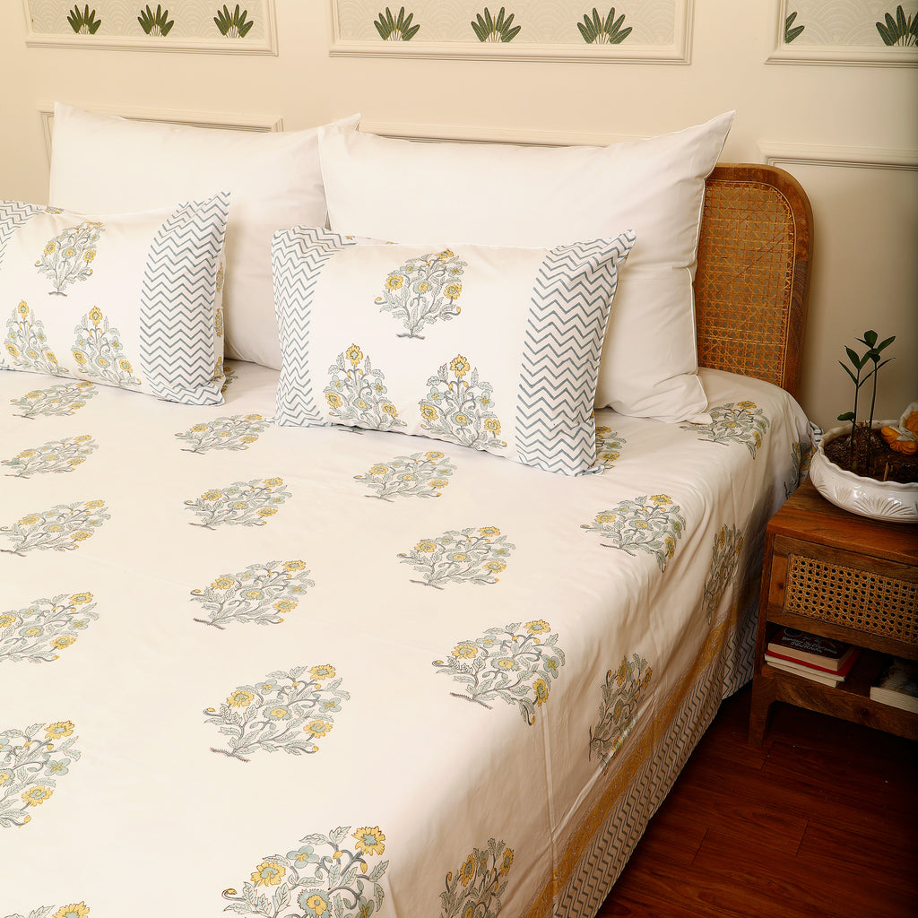 Kanak Bedsheet King size Bedsheet with 2 pillow cover