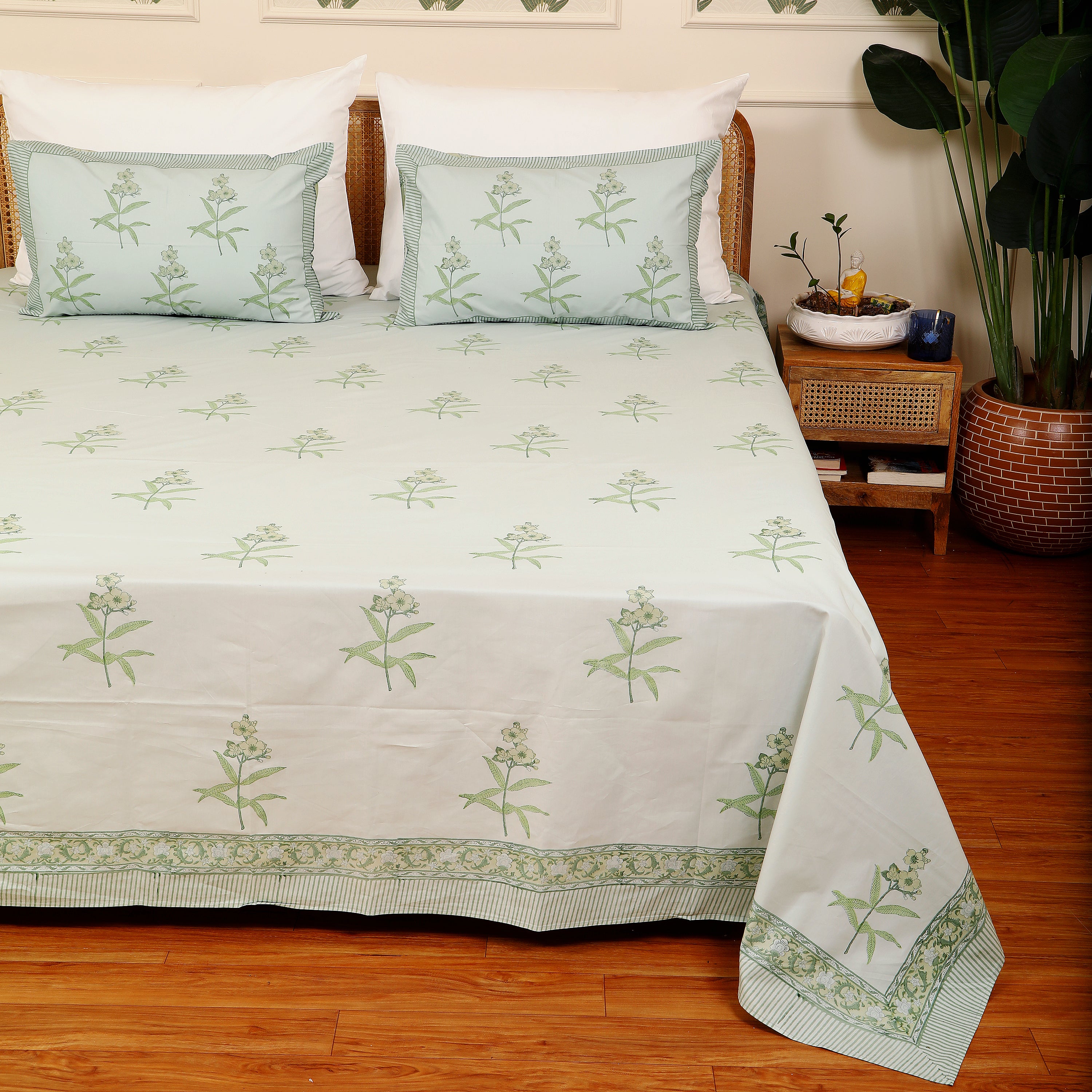 Viridiya Super king size bedsheet with 2 pillow cover