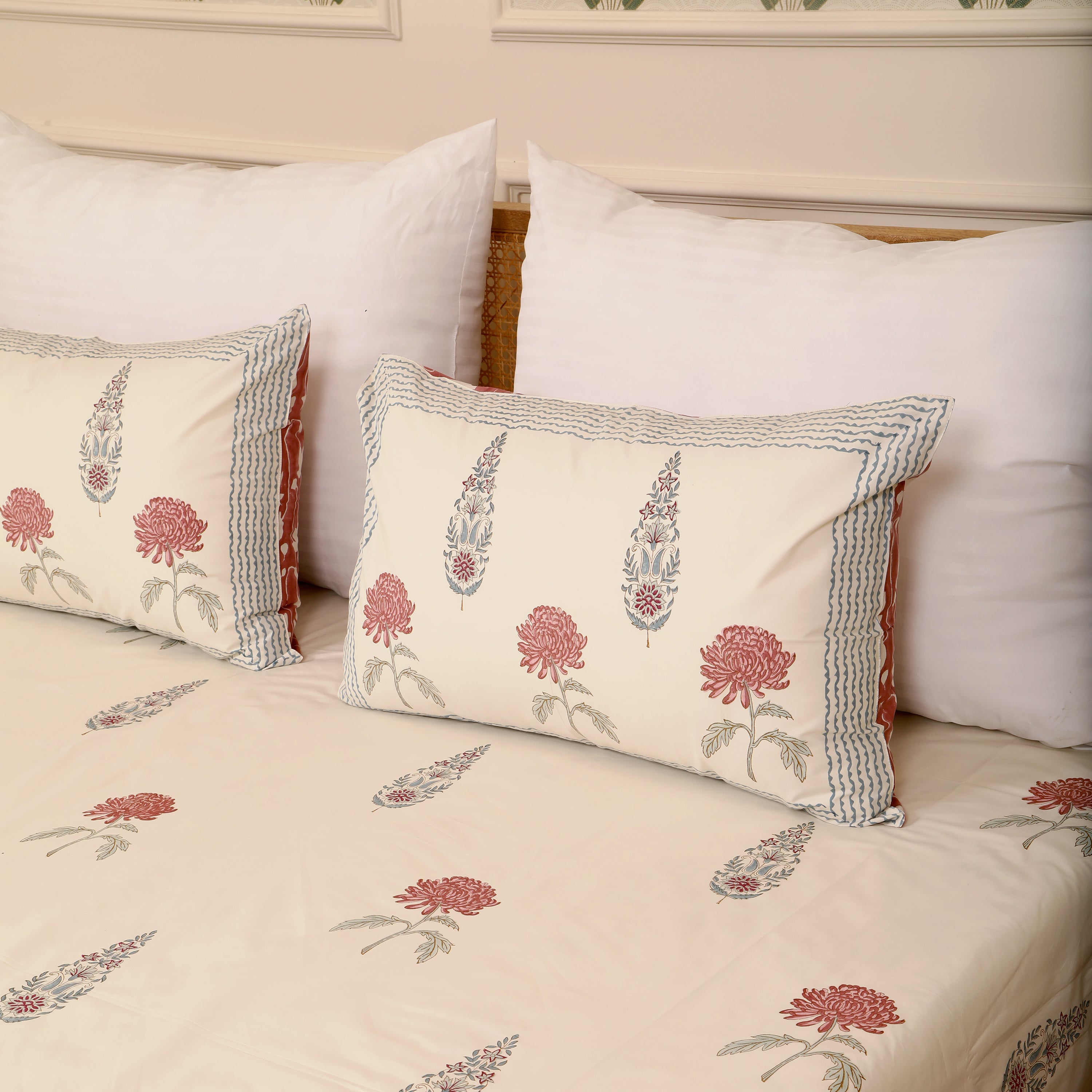 Ruby Woods king size Bedsheet with 2 pillow cover