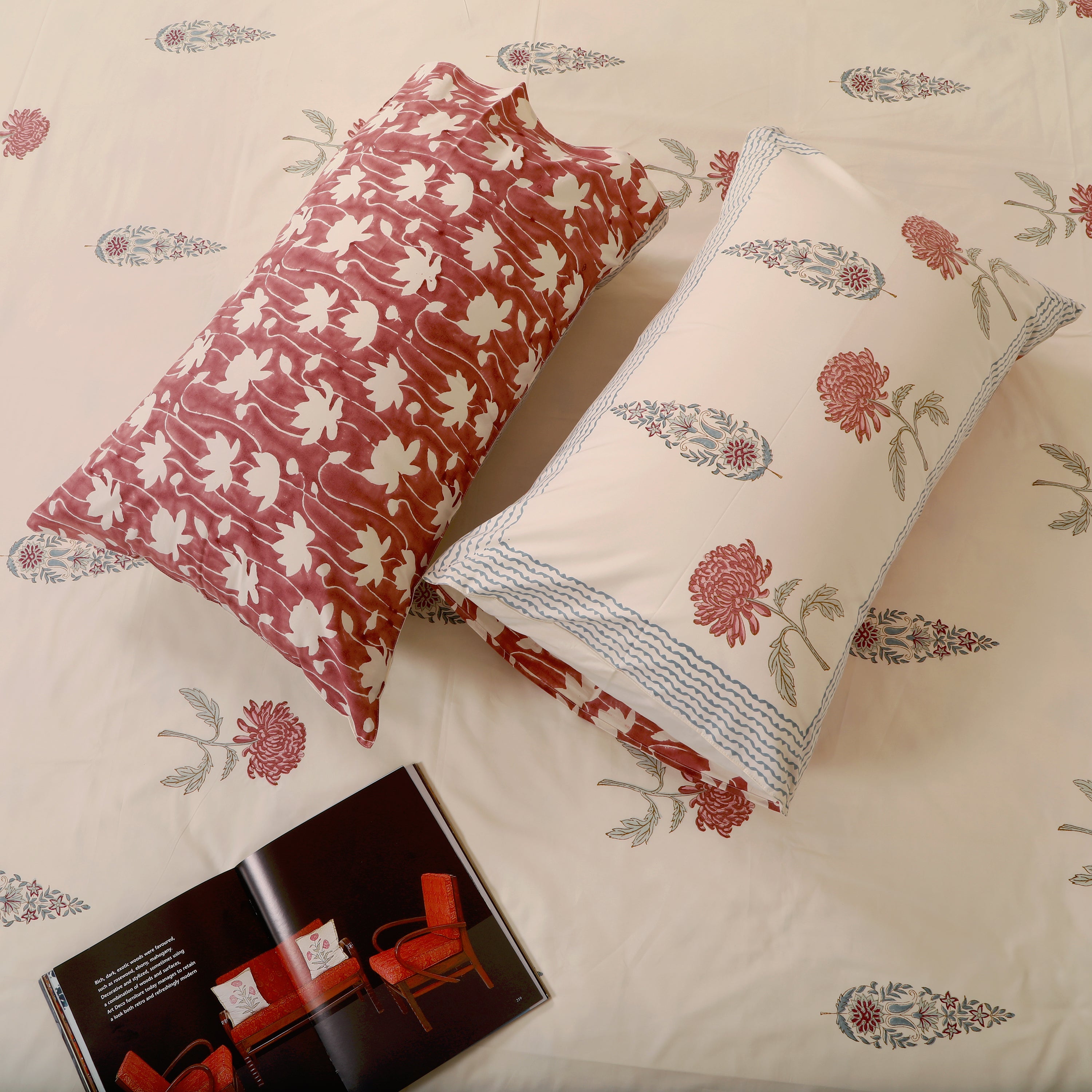 Ruby Woods king size Bedsheet with 2 pillow cover