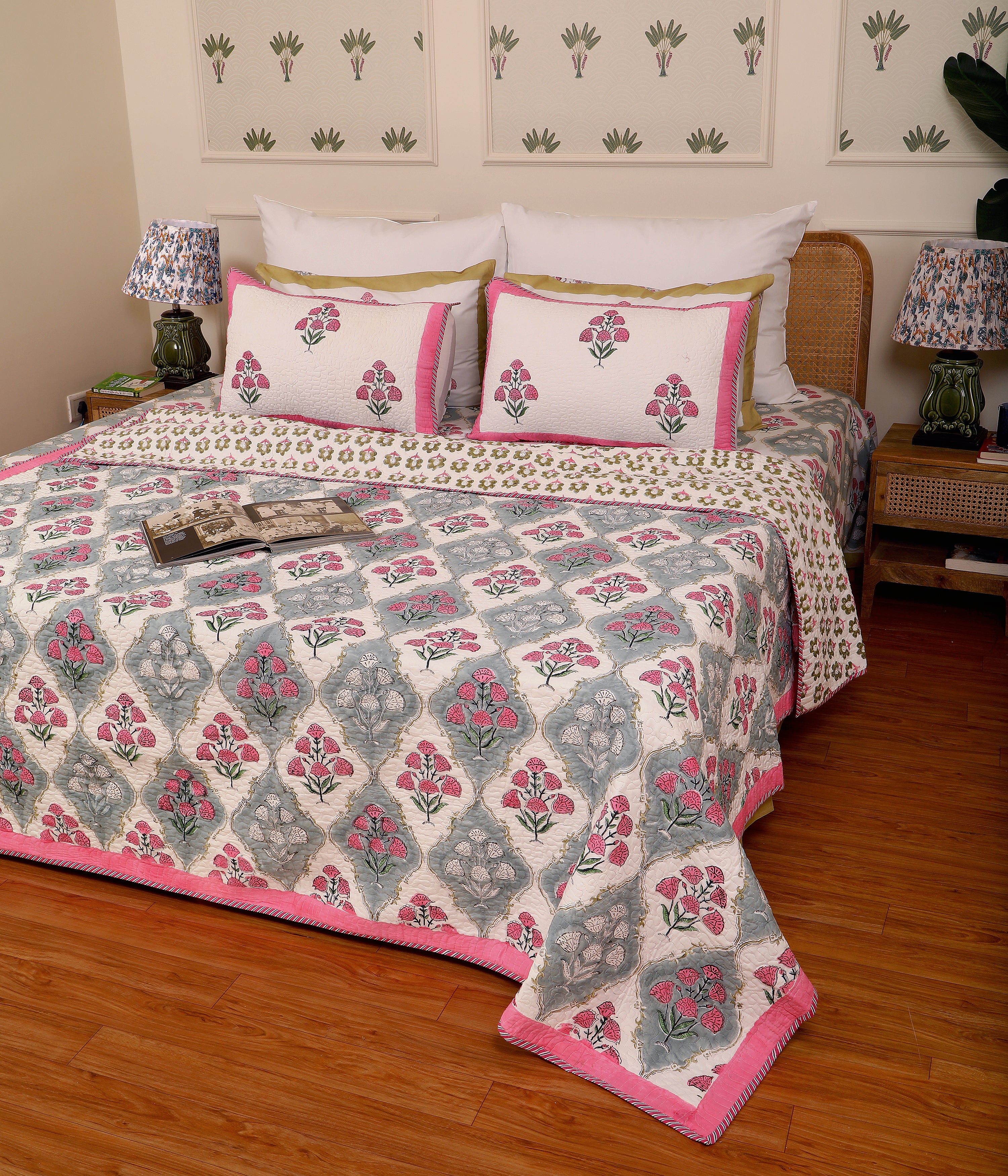 Grey Gold bloom Quilted bedcover king