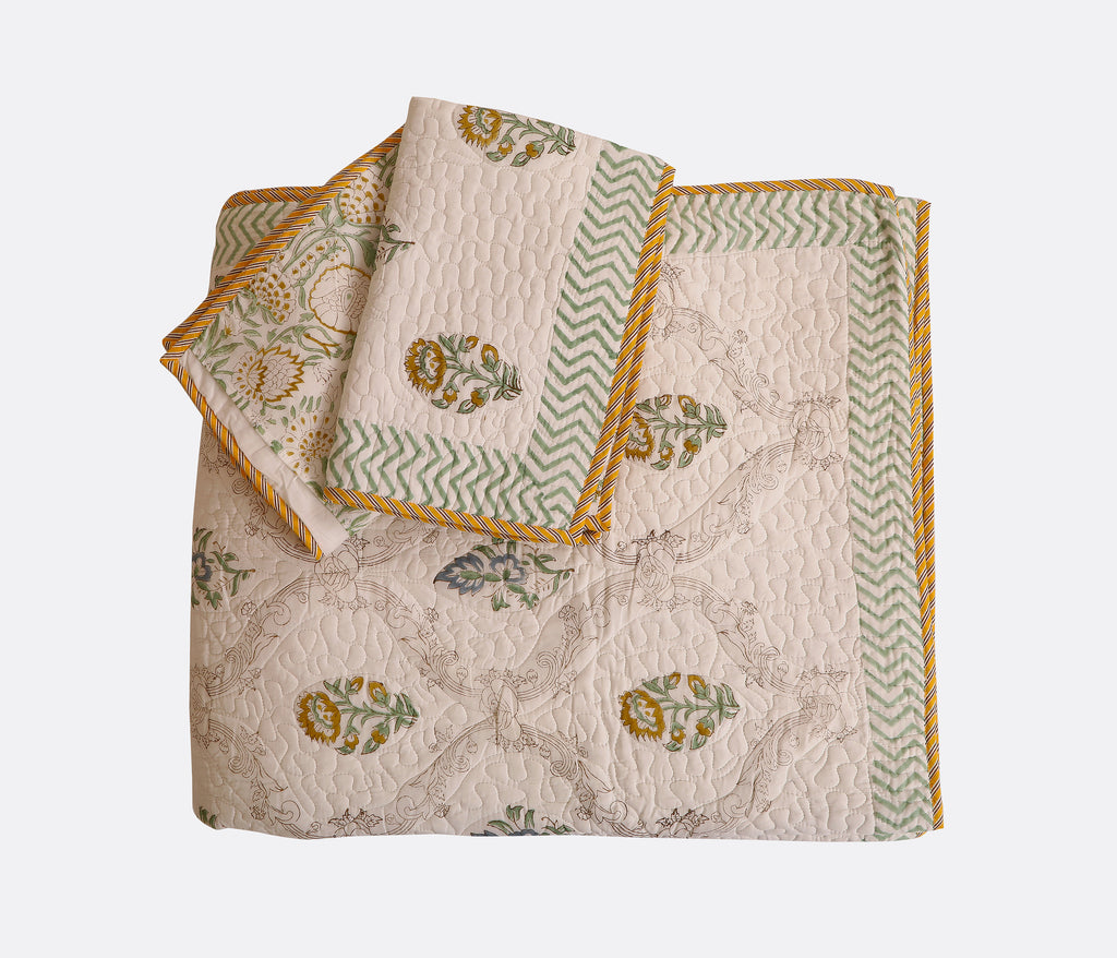 Sunlit Jaal Quilted bedcover king