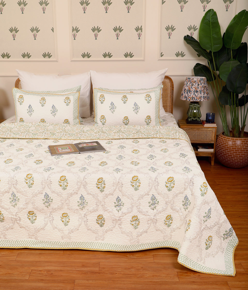 Sunlit Jaal Quilted bedcover king