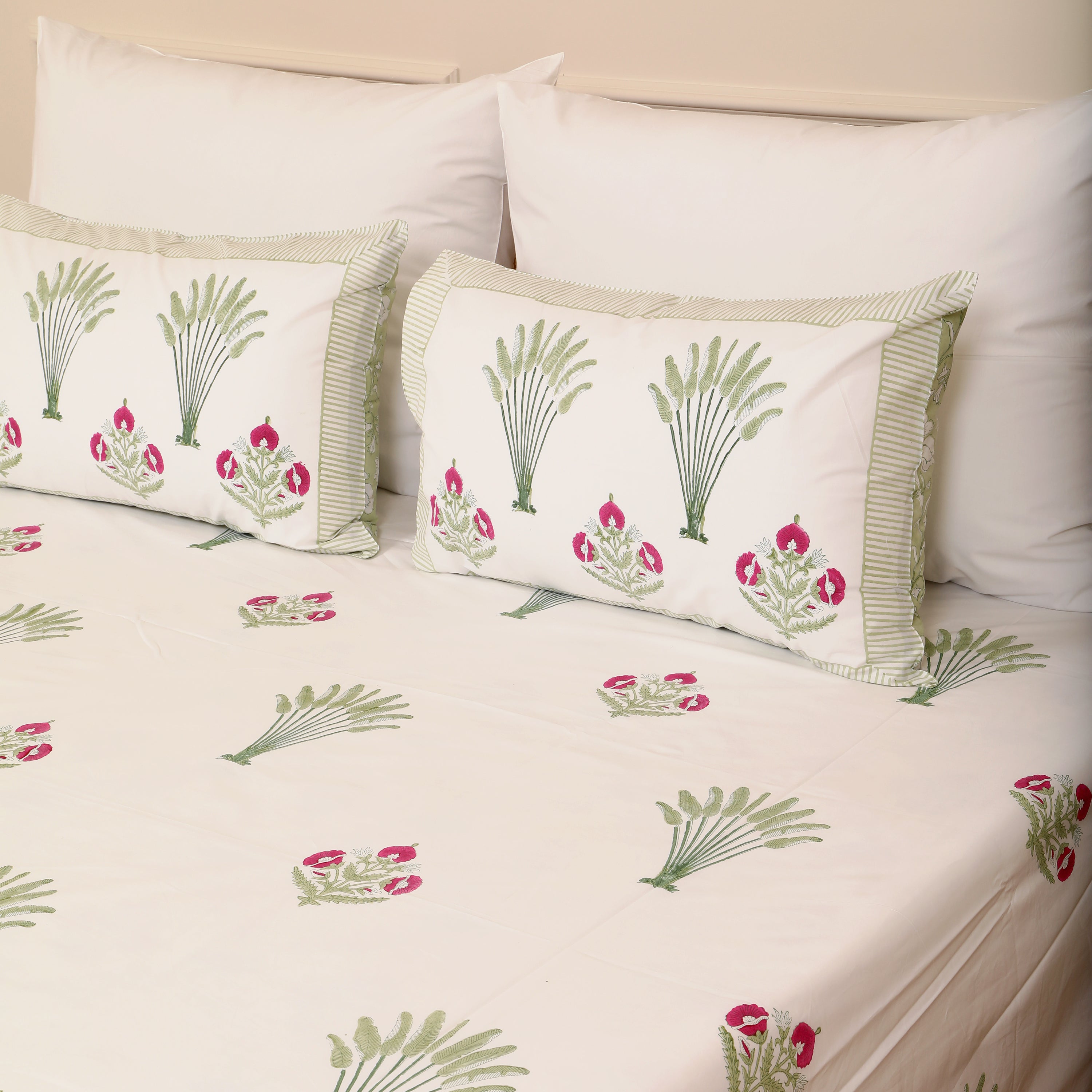 Nishat Gulzar Bedsheet King size Bedsheet with 2 pillow cover