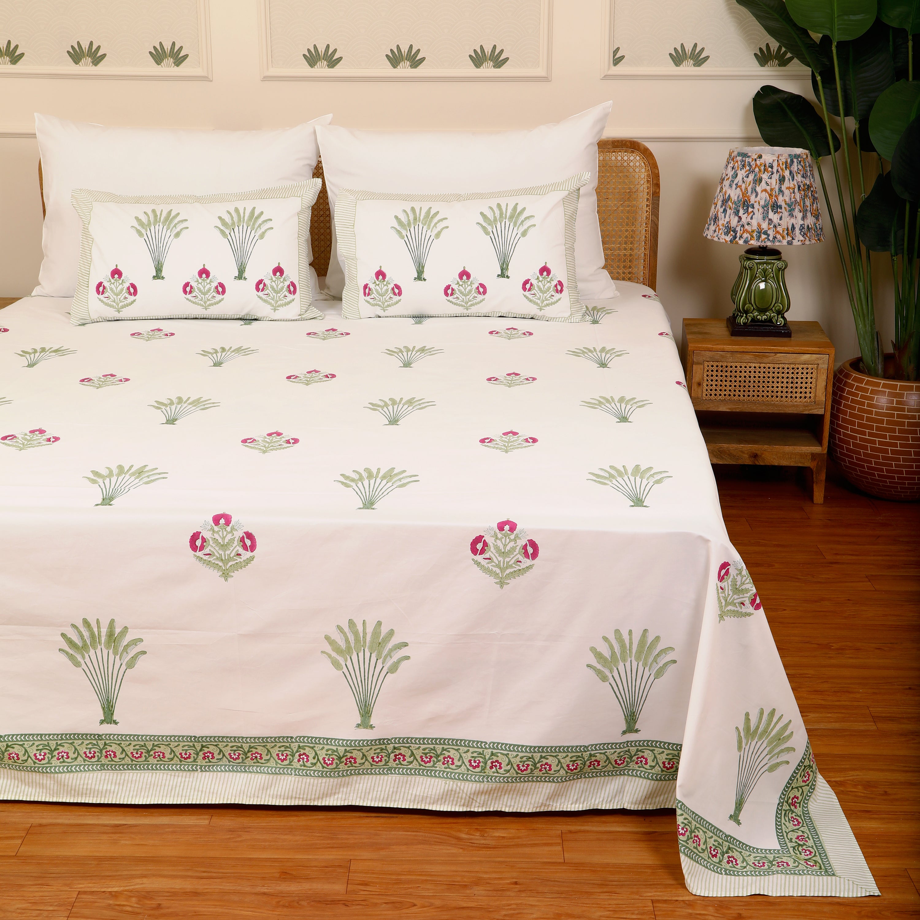 Nishat Gulzar Bedsheet King size Bedsheet with 2 pillow cover