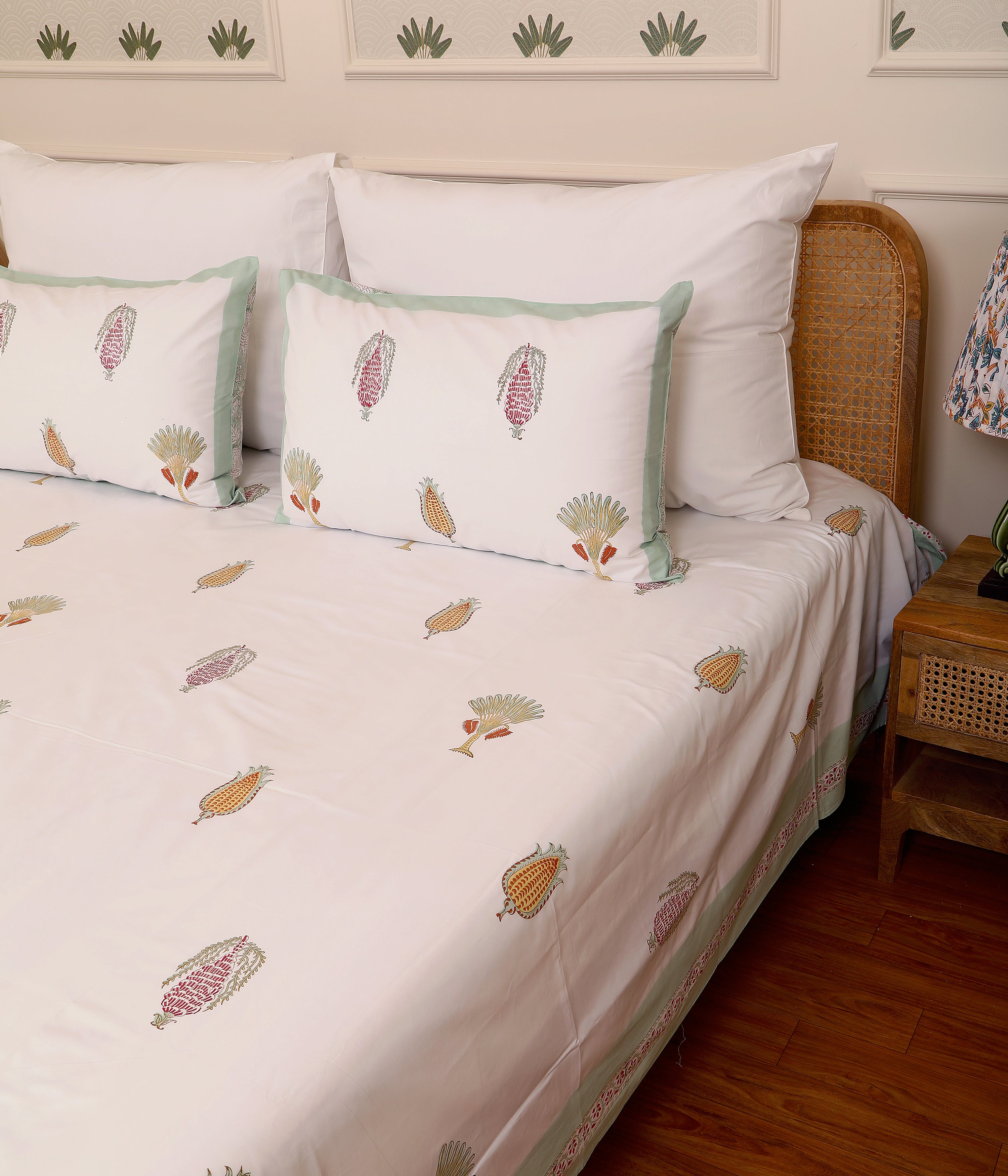 Palm and Pine Bedsheet King size Bedsheet with 2 pillow cover