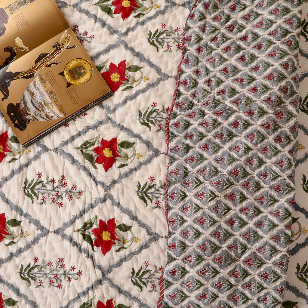 Tripical bloom Quilt Single
