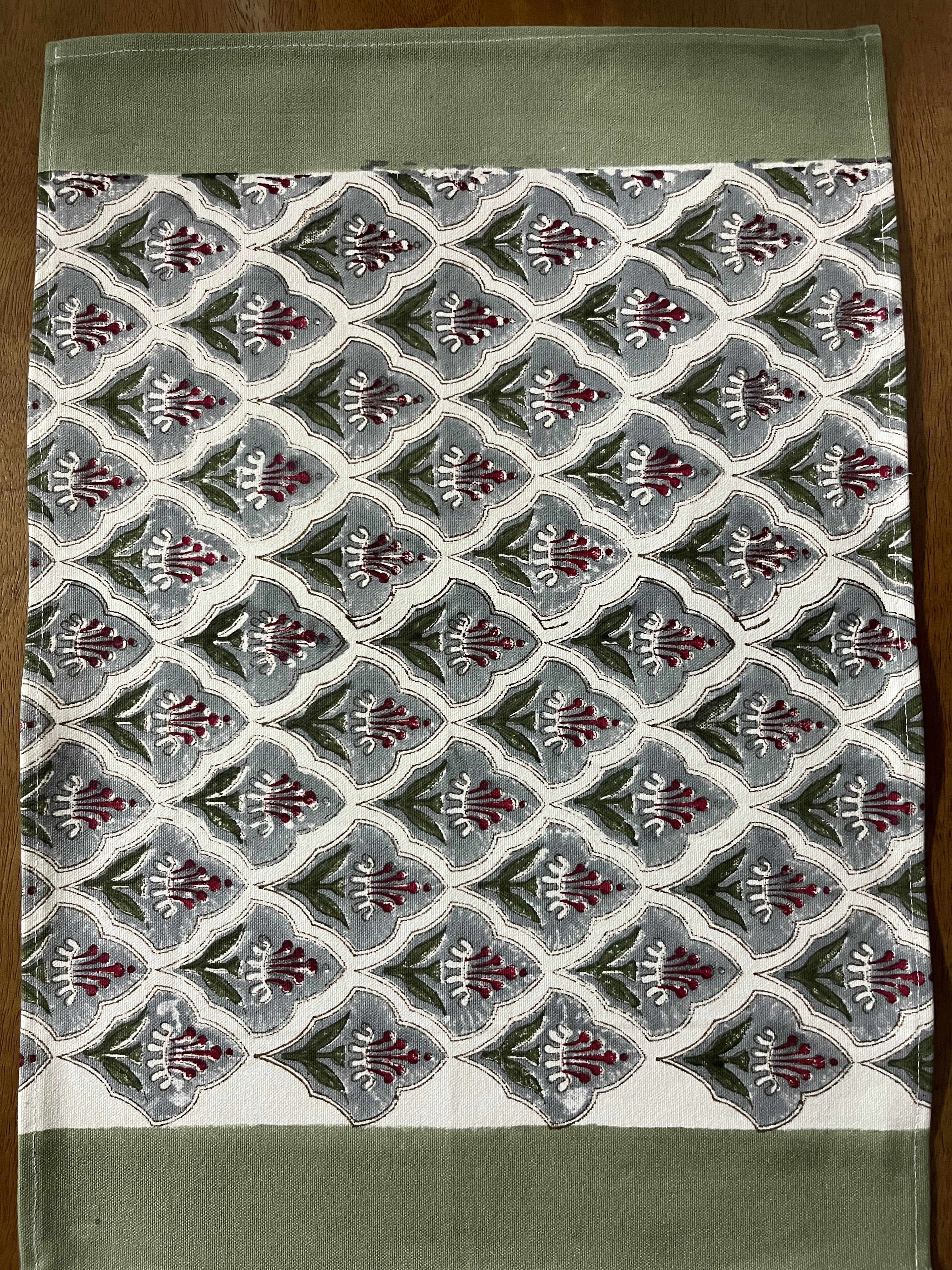 A Pair of Tropical Bloom Table Mat and Napkin Set