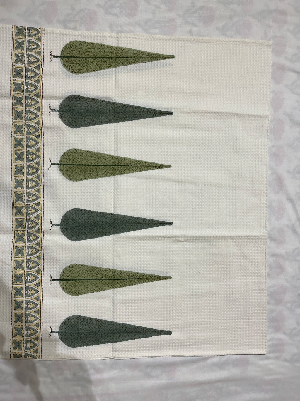Chinar Bath Towel Set