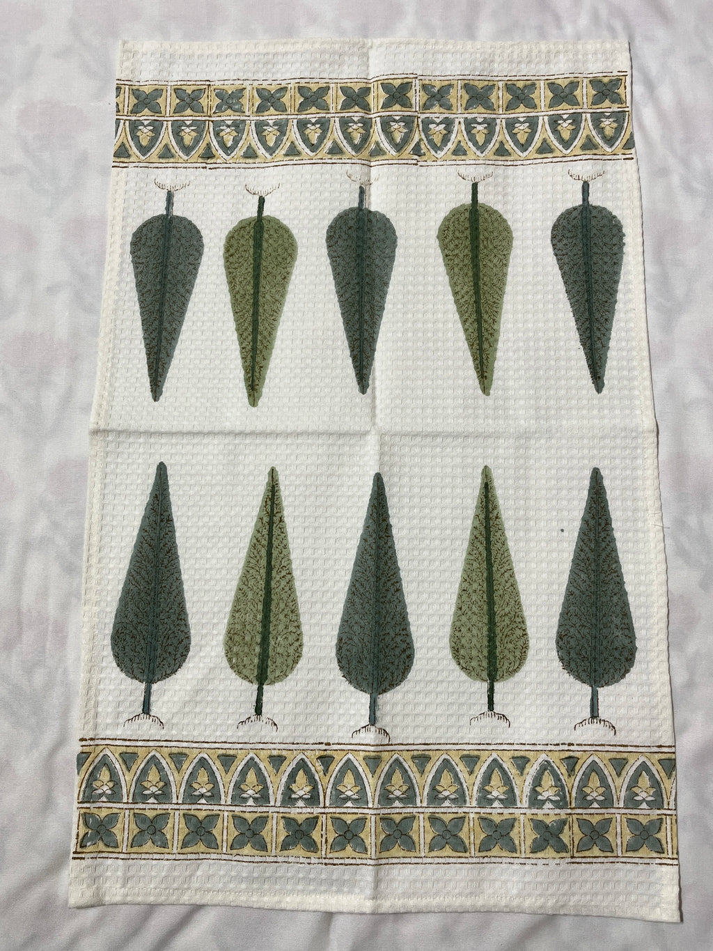 Chinar Bath Towel Set