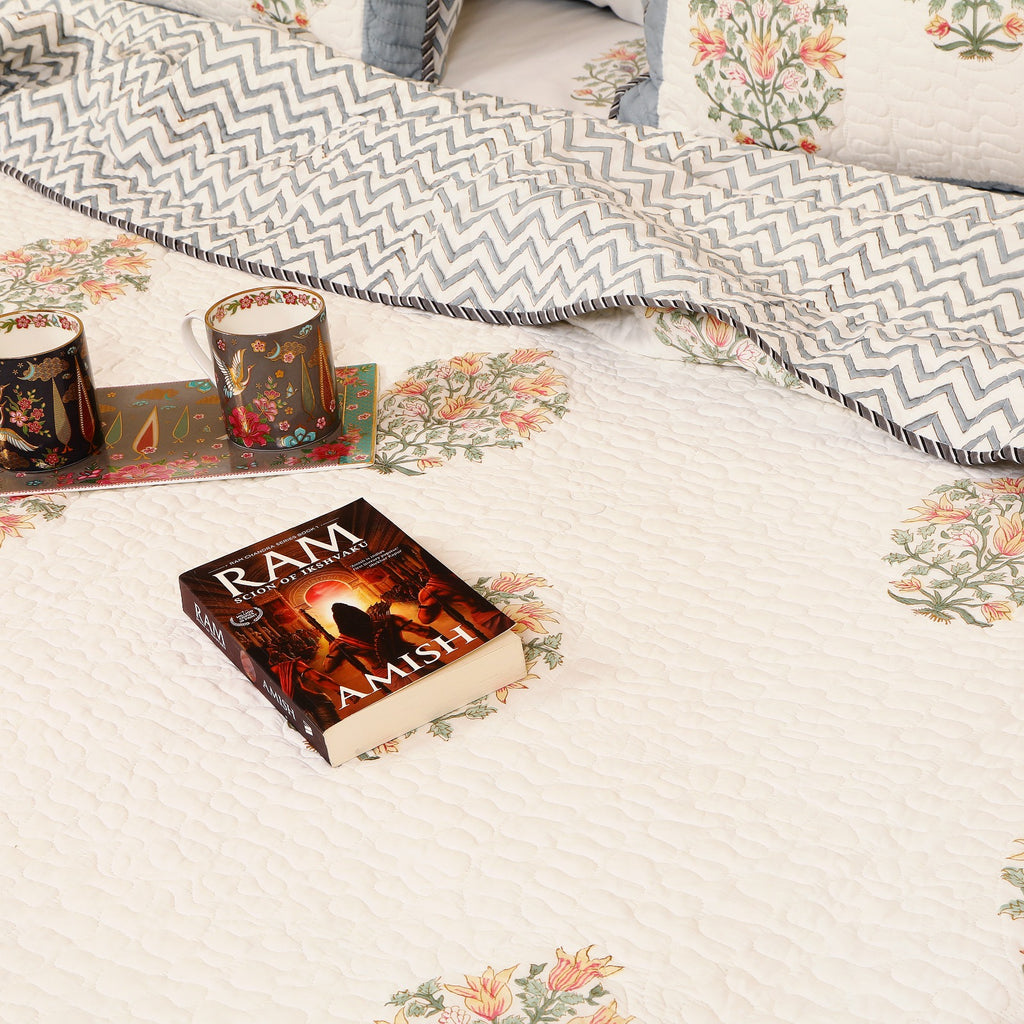 Tulip Bouquet Bedcover