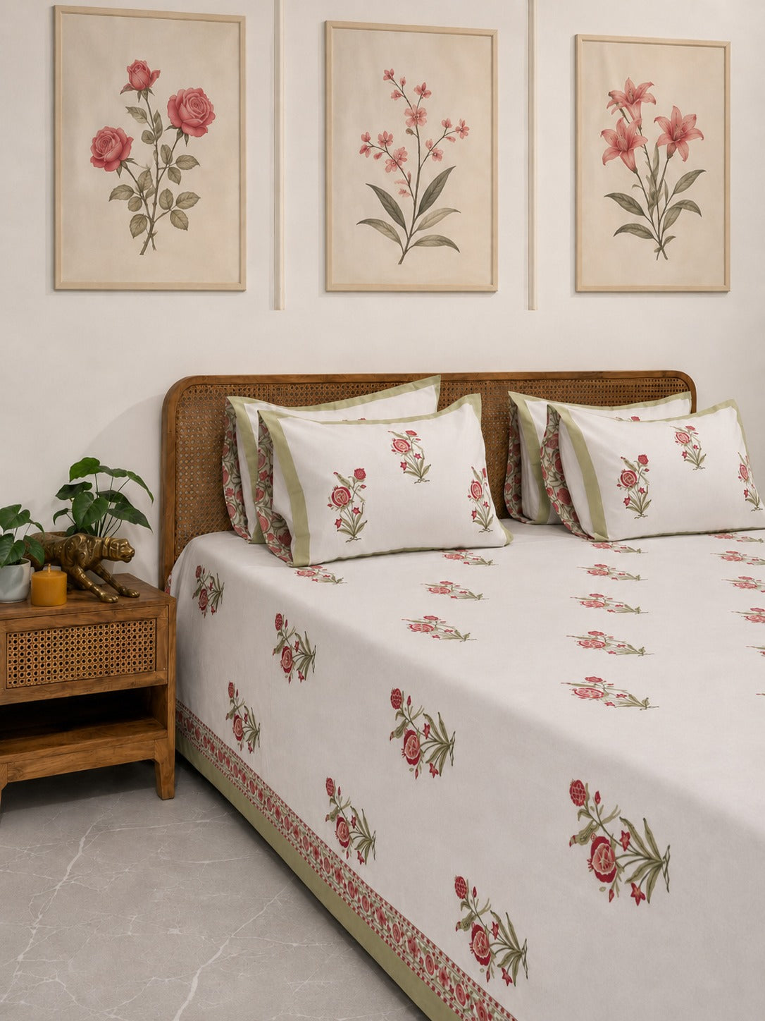 Rose Jharokha Bedsheet With 2 Pillow Cover