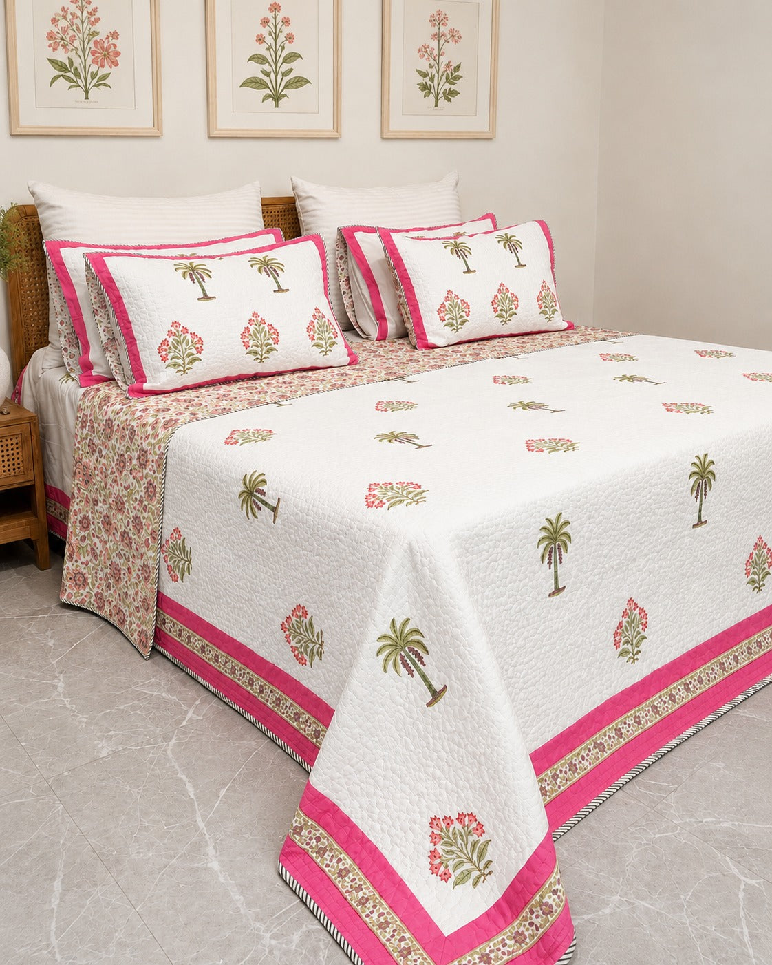 Gulabi palm Quilt