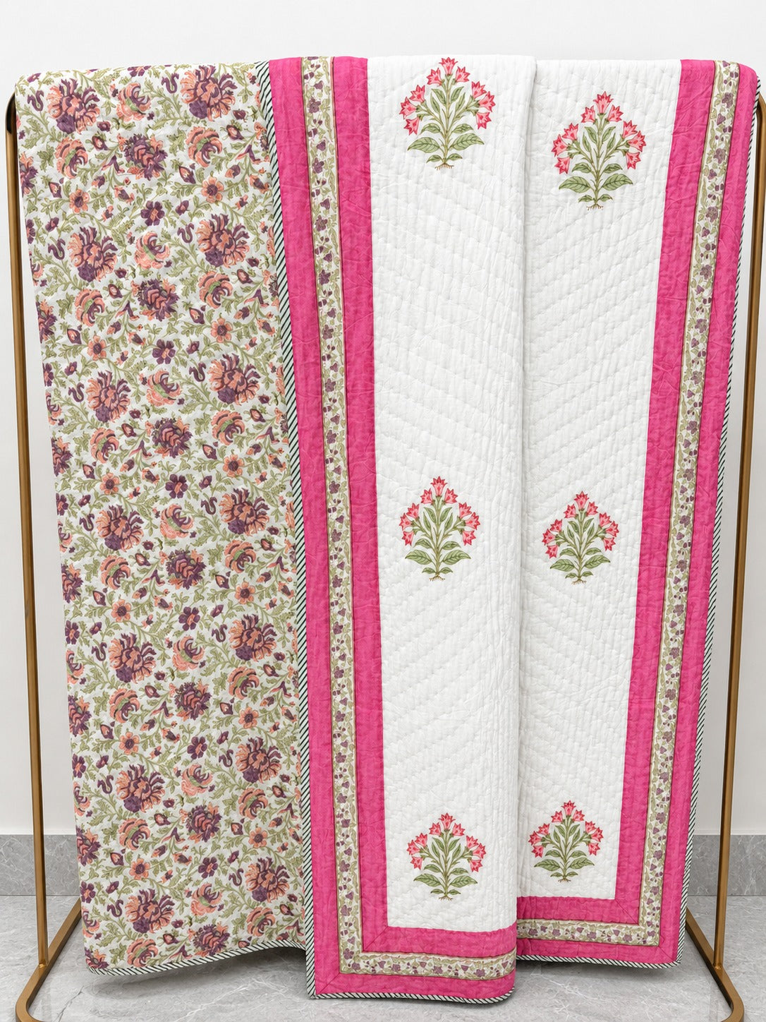 Gulabi palm Quilt