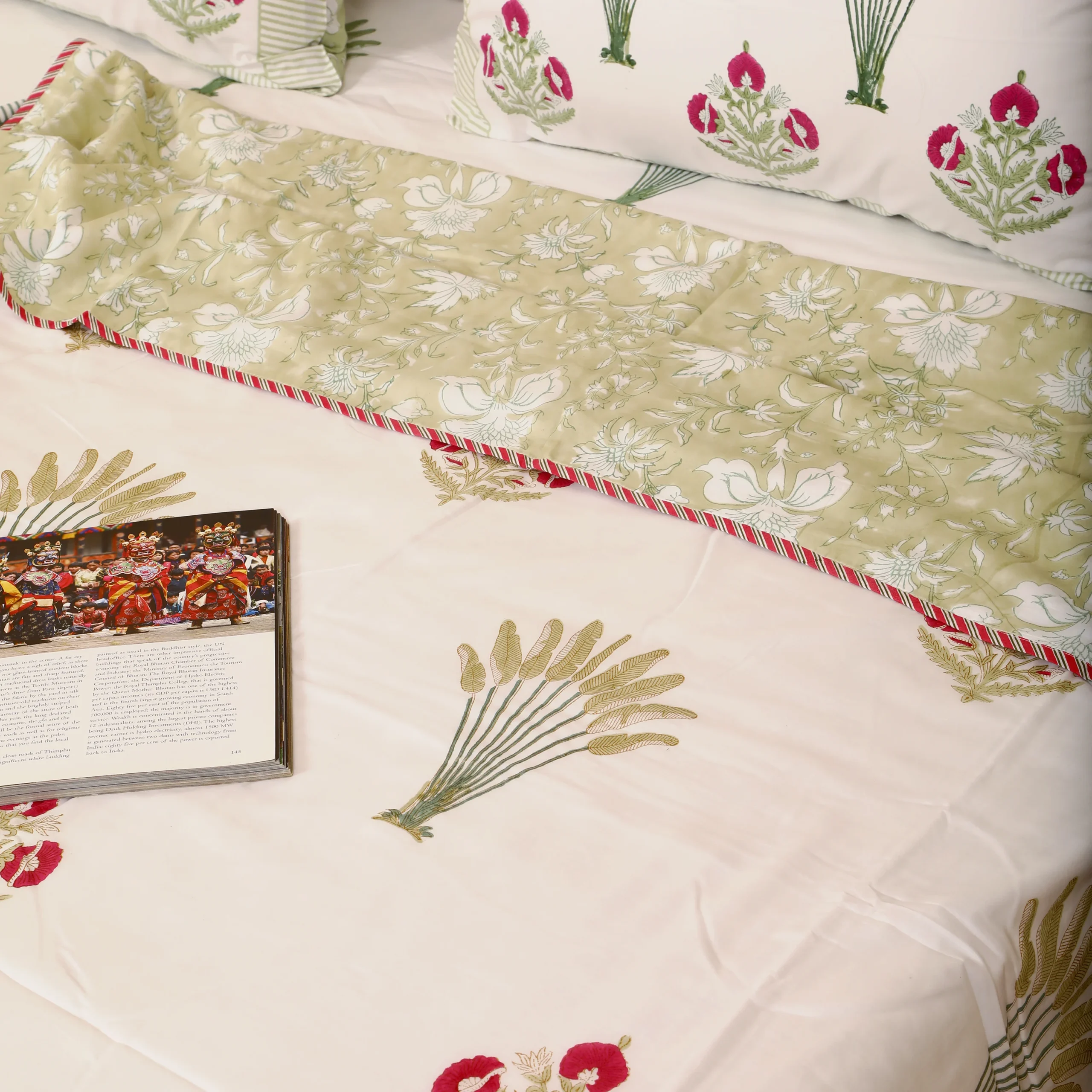 Nishat Gulzar Flannel Dohar Single Pair Set of 2 - Image 3