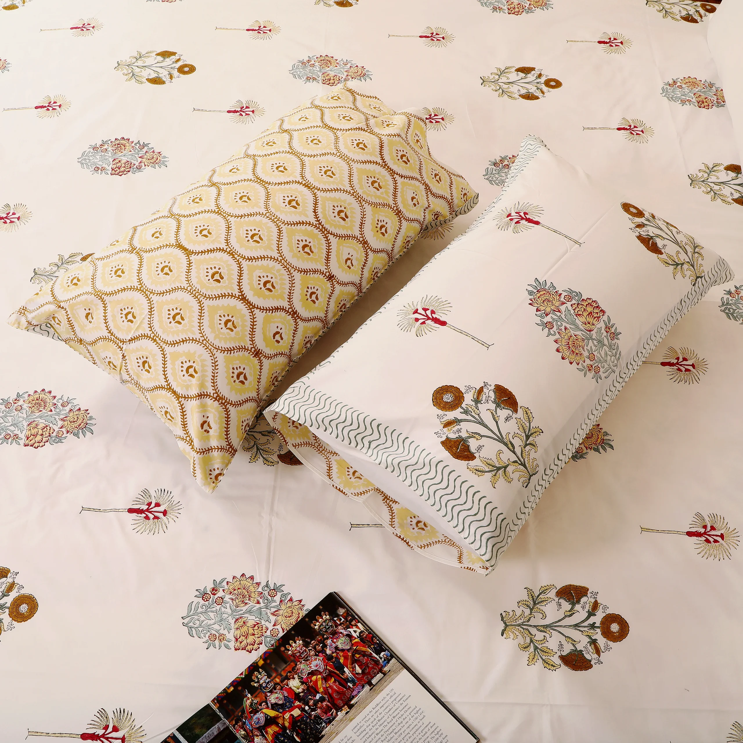 floral Mist Bedsheet King - Image 4