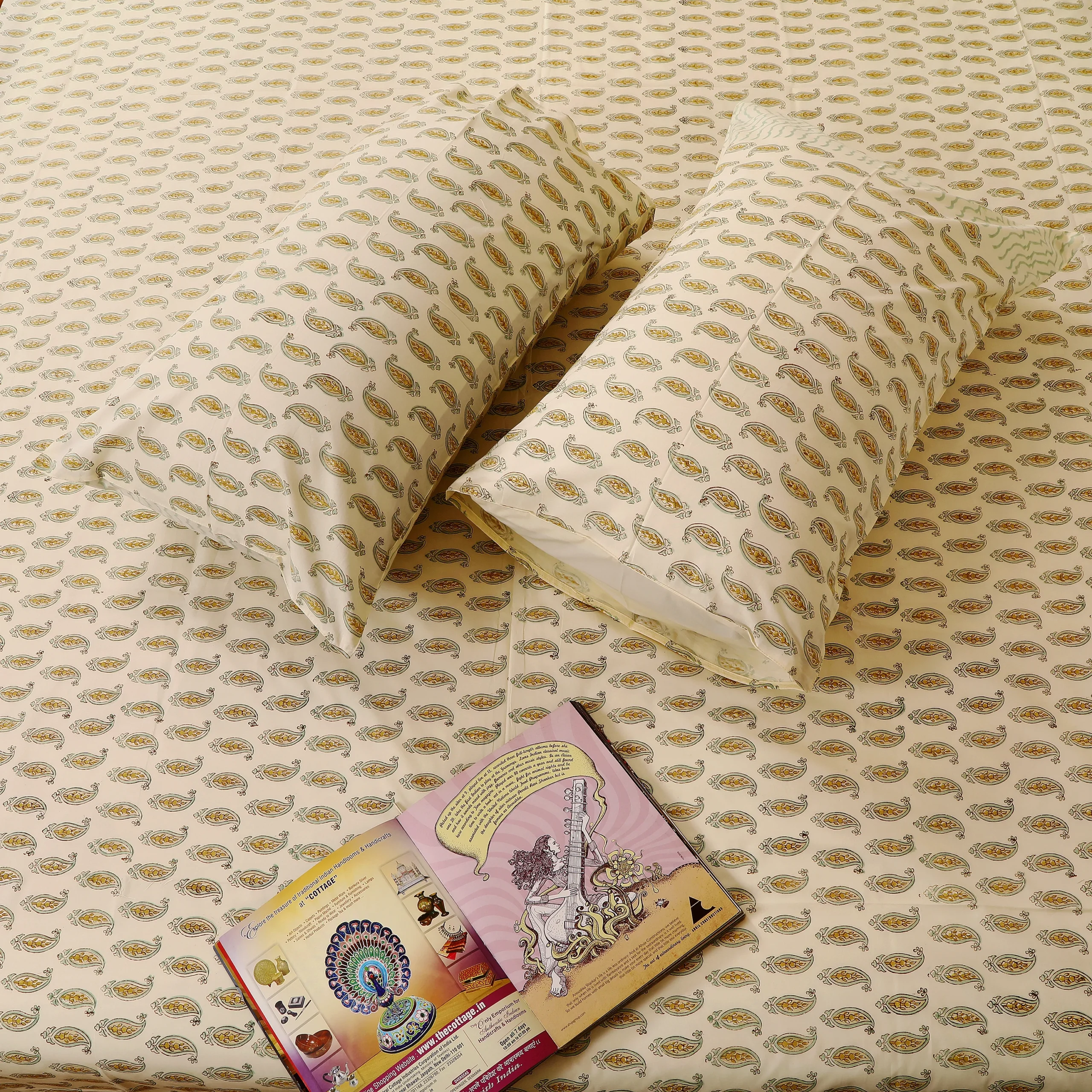 Paisley Jaal Bedsheet King - Image 4