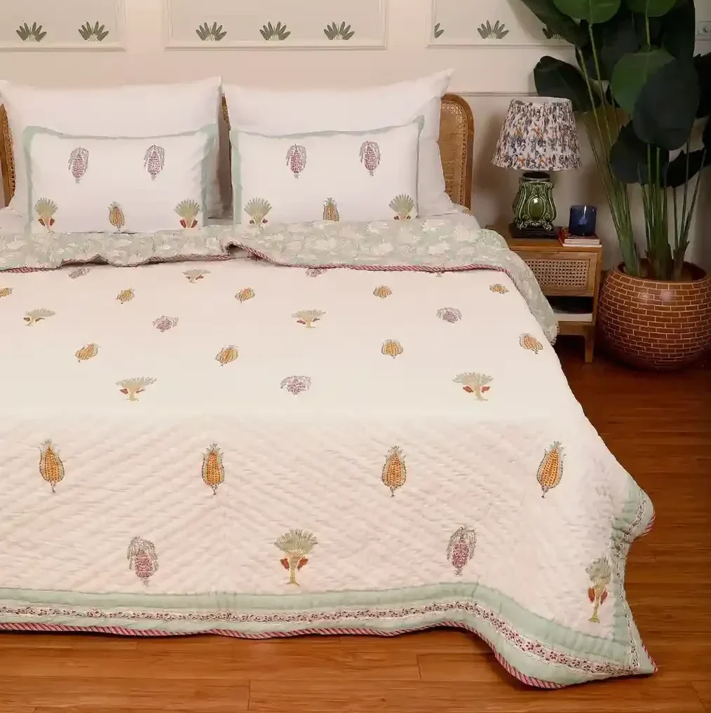 Palm & Pine Quilt King